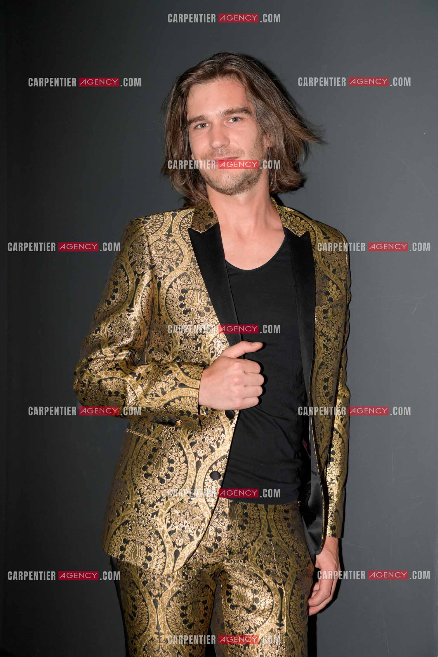 Le ténor Amaury Vassili en concert piano voix au théâtre de La Chaudronnerie à la Ciotat.   ( Exclusif )