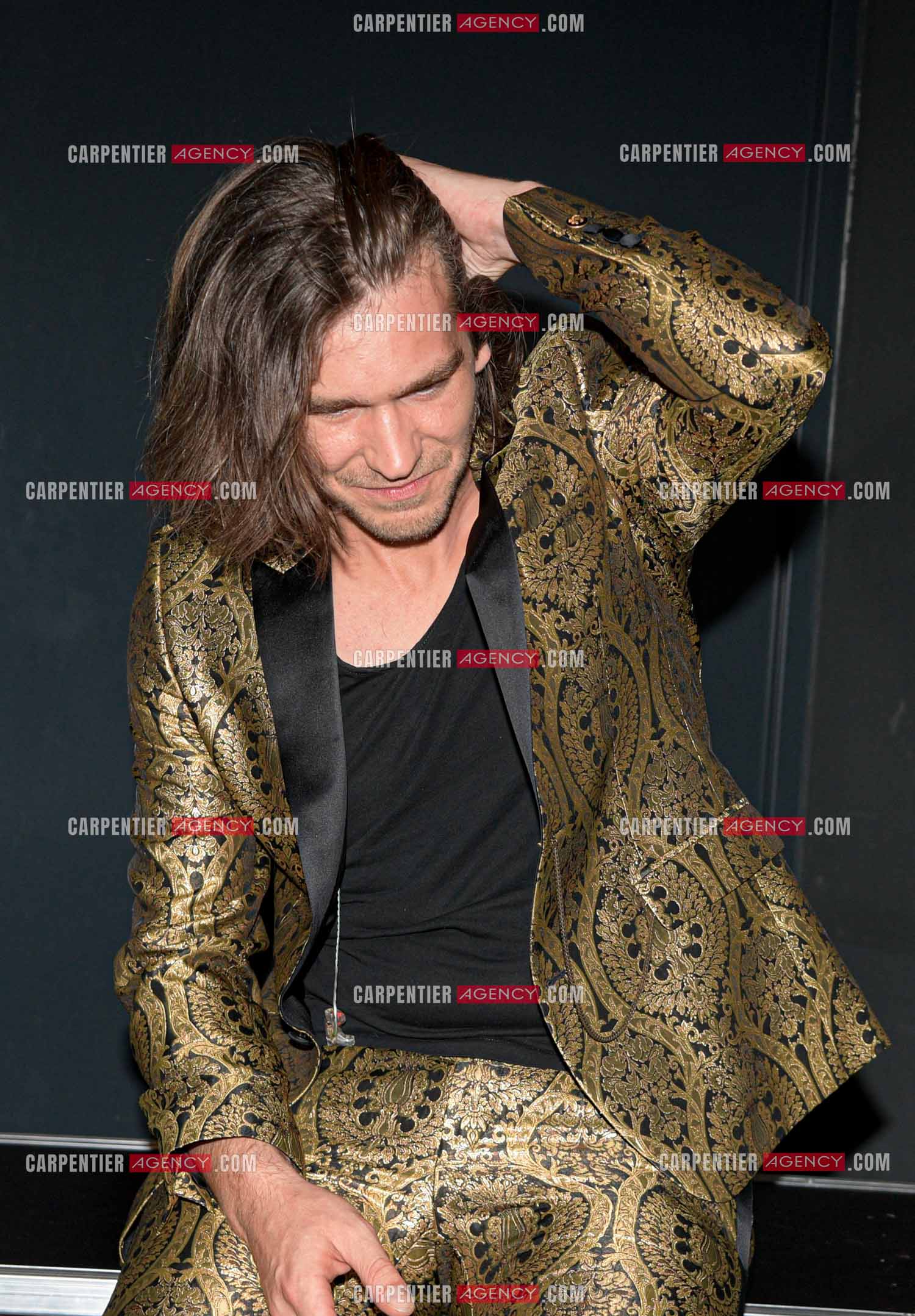 Le ténor Amaury Vassili en concert piano voix au théâtre de La Chaudronnerie à la Ciotat.   ( Exclusif )