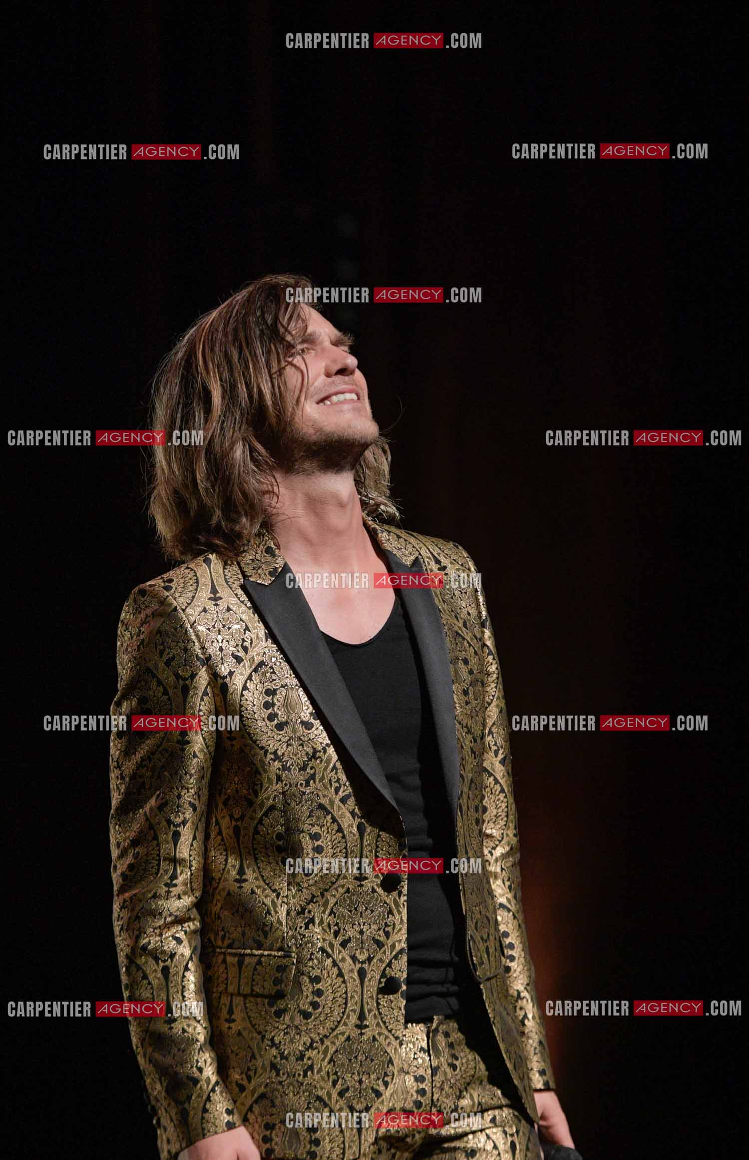 Le ténor Amaury Vassili en concert piano voix au théâtre de La Chaudronnerie à la Ciotat.   ( Exclusif )