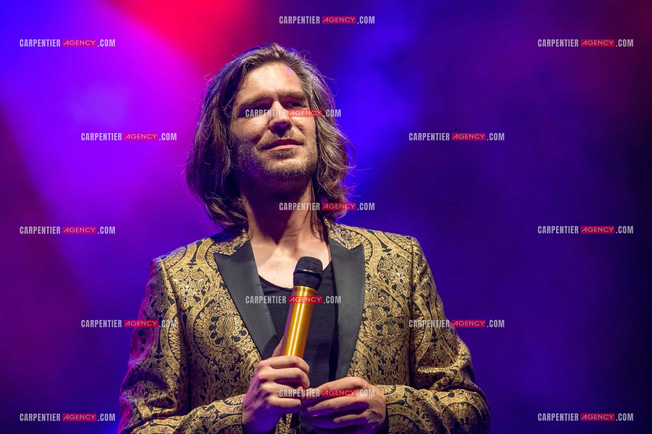 Le ténor Amaury Vassili en concert piano voix au Festival de Sanary.   ( Exclusif )