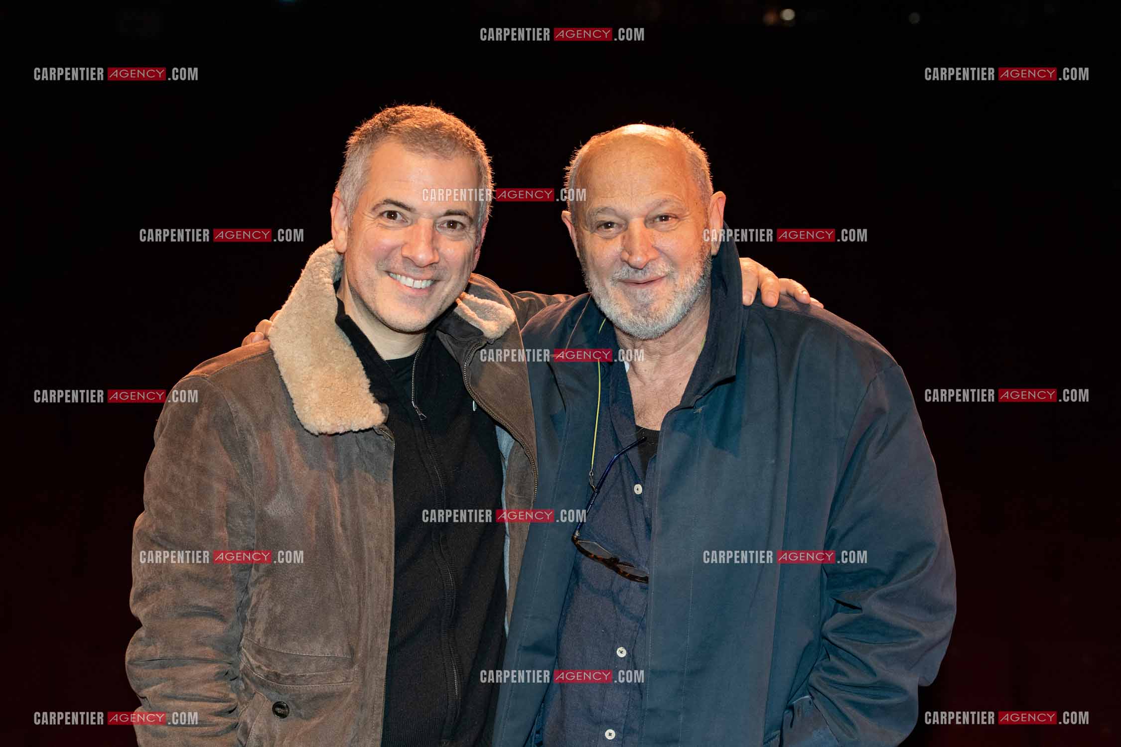L'acteur Bruno Putzulu au théâtre Toursky a Marseille pour jouer sa pièce “ LES RITALS “. Bruno Putzulu et l'acteur et directeur du théâtre Richard Martin.    ( Exclusif )