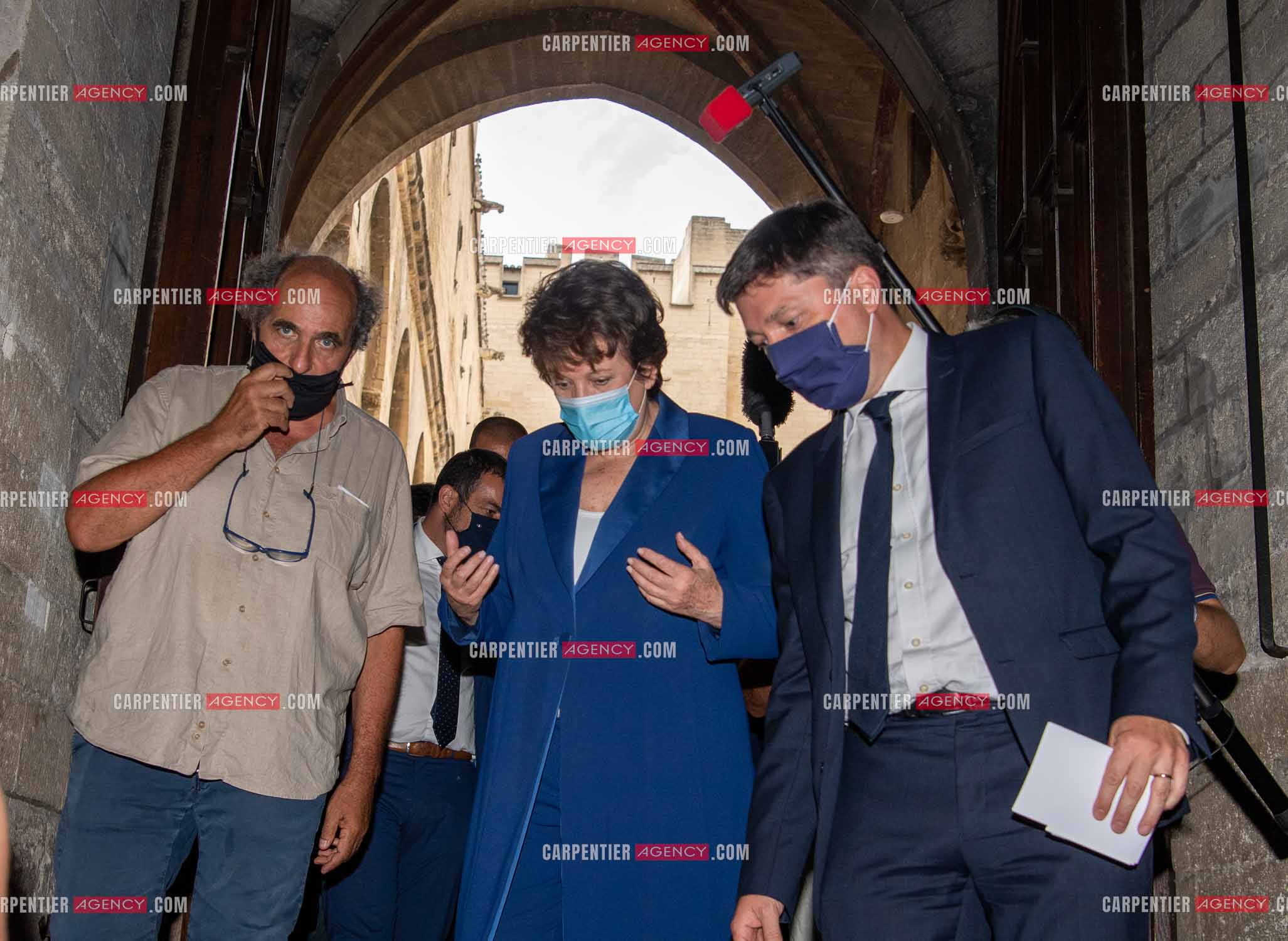 Roselyne Bachelot-Narquin, ministre de la Culture en déplacement a Avignon pour une Visite du Palais des Papes et échanges avec les artistes et les directrices et directeurs des théâtres suivi d'un spectacle vivant de clôture du festival Le souffle d’Avignon.