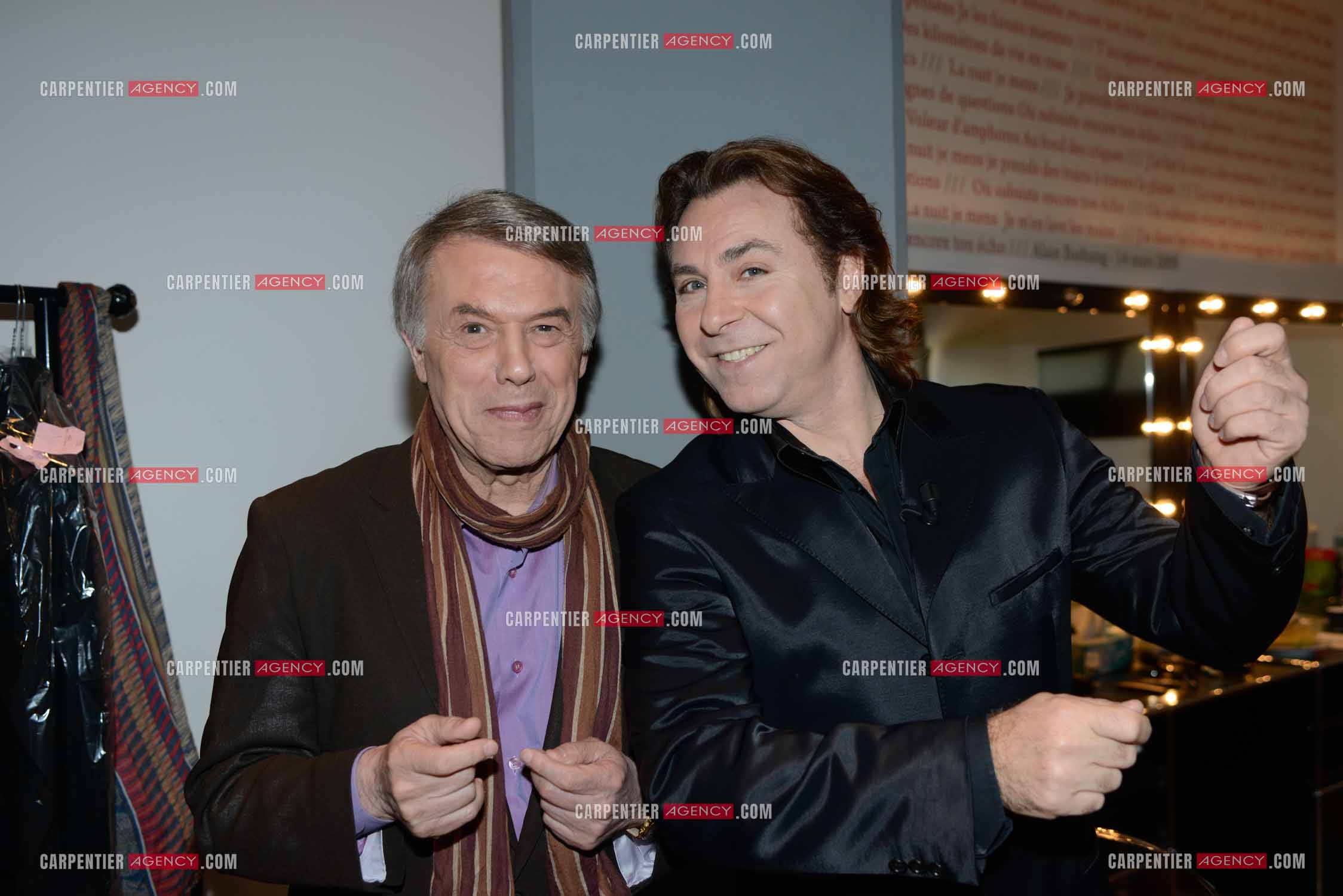 Le chanteur Salvatore Adamo venu rejoindre son ami Roberto Alagna pour un duo lors de son concert à Lille.           ( Exclusif )