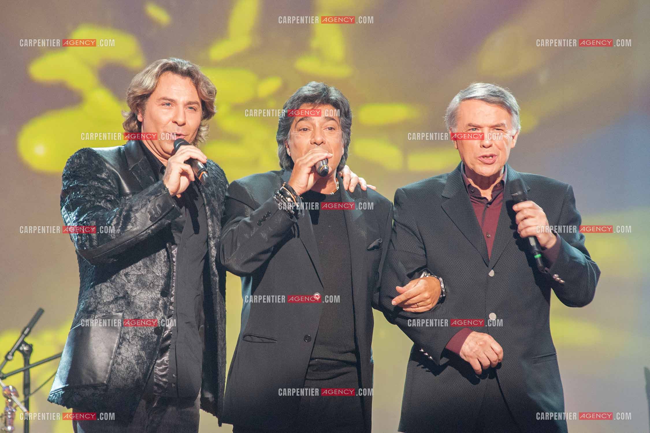 Les trois chanteurs italiens-Belge Roberto Alagna, Frédéric François et Salvatore Adamo  réunis dans l'émission “ CHABADA “.    ( Exclusif )