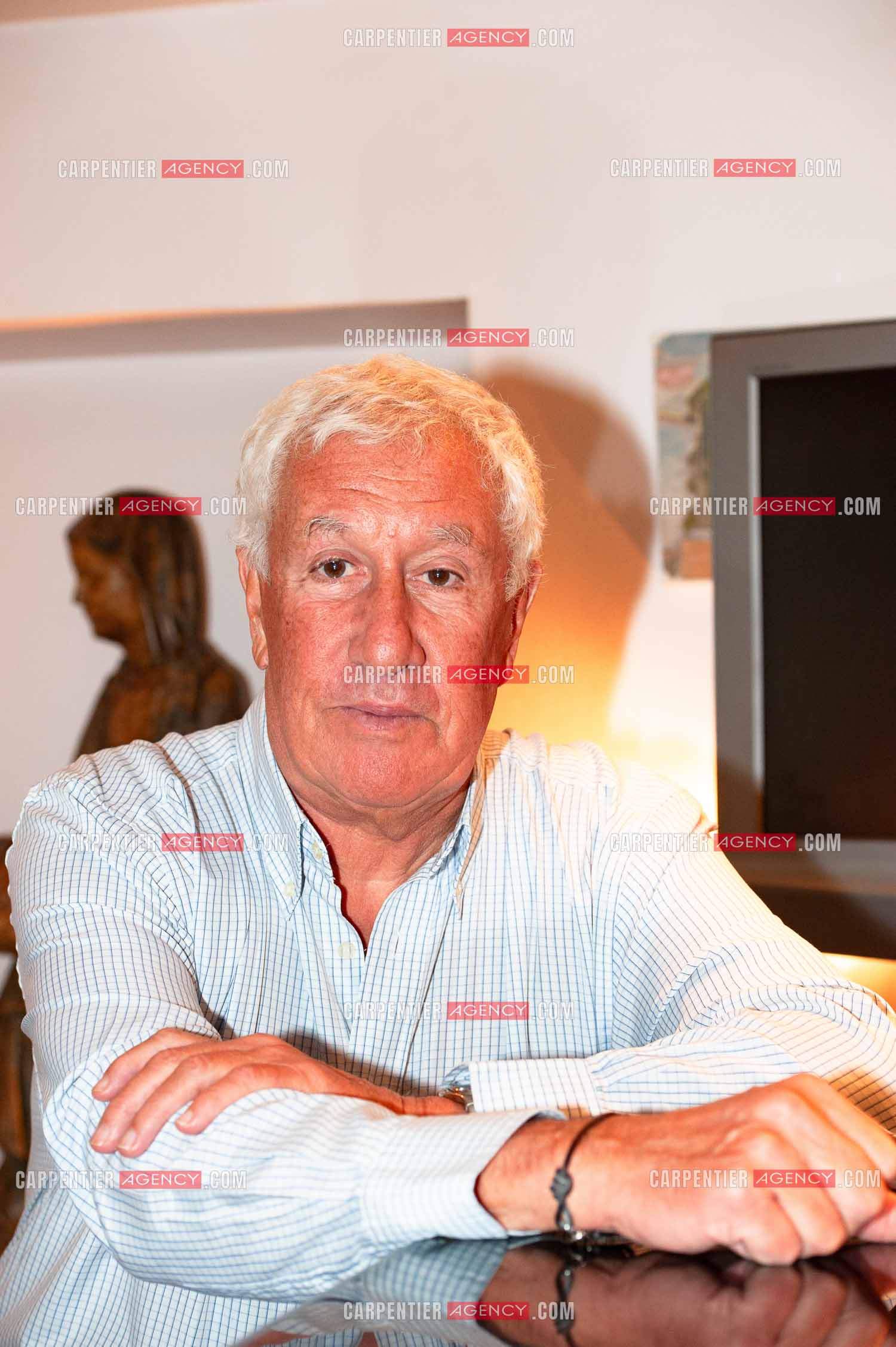 L'animateur Stéphane Collaro chez lui à la Porte de St Cloud.   ( Exclusif )