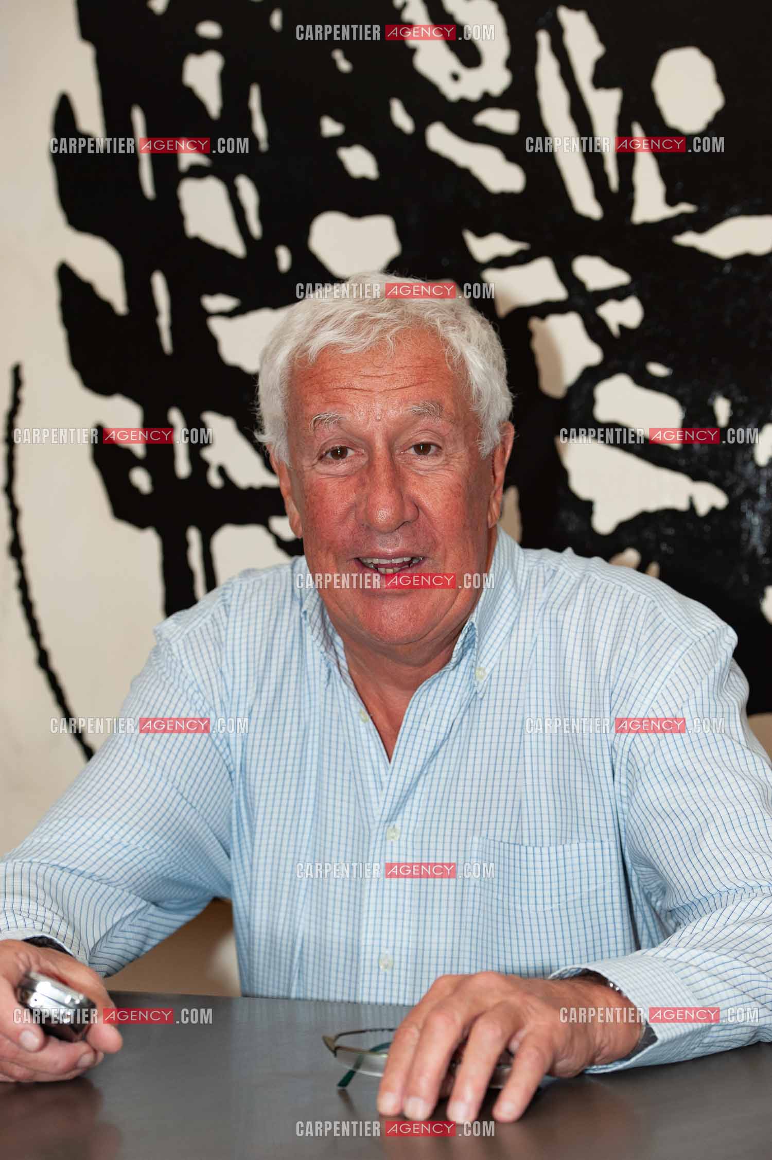 L'animateur Stéphane Collaro chez lui à la Porte de St Cloud.   ( Exclusif )