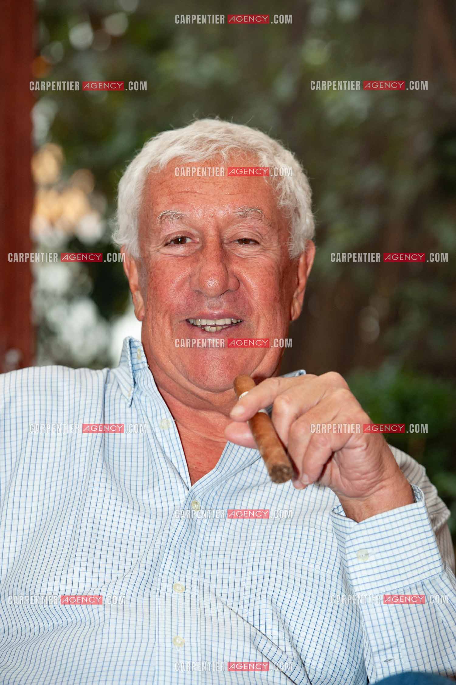 L'animateur Stéphane Collaro chez lui à la Porte de St Cloud.   ( Exclusif )