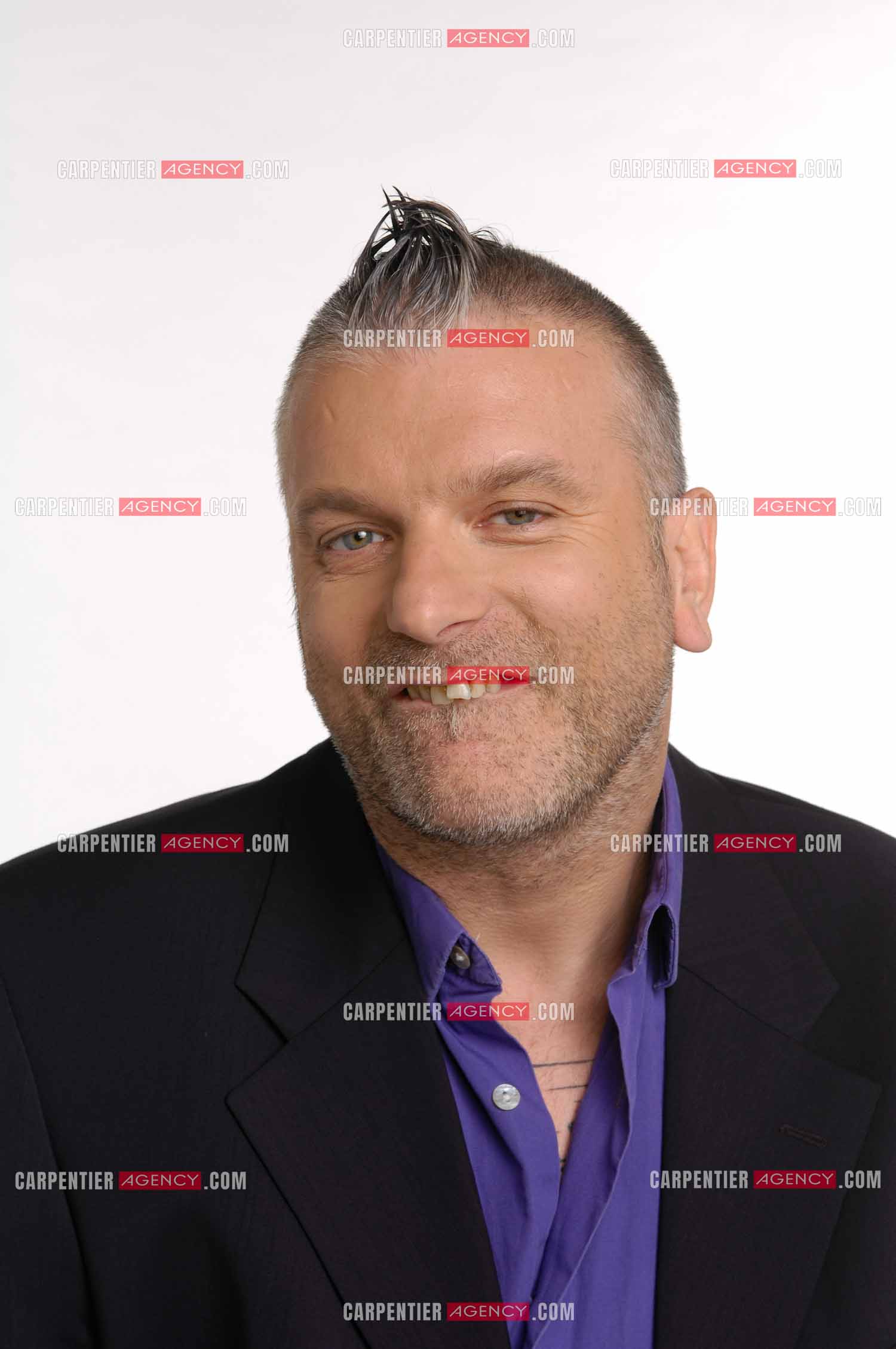 Le chanteur Sanseverino.     ( Exclusif )