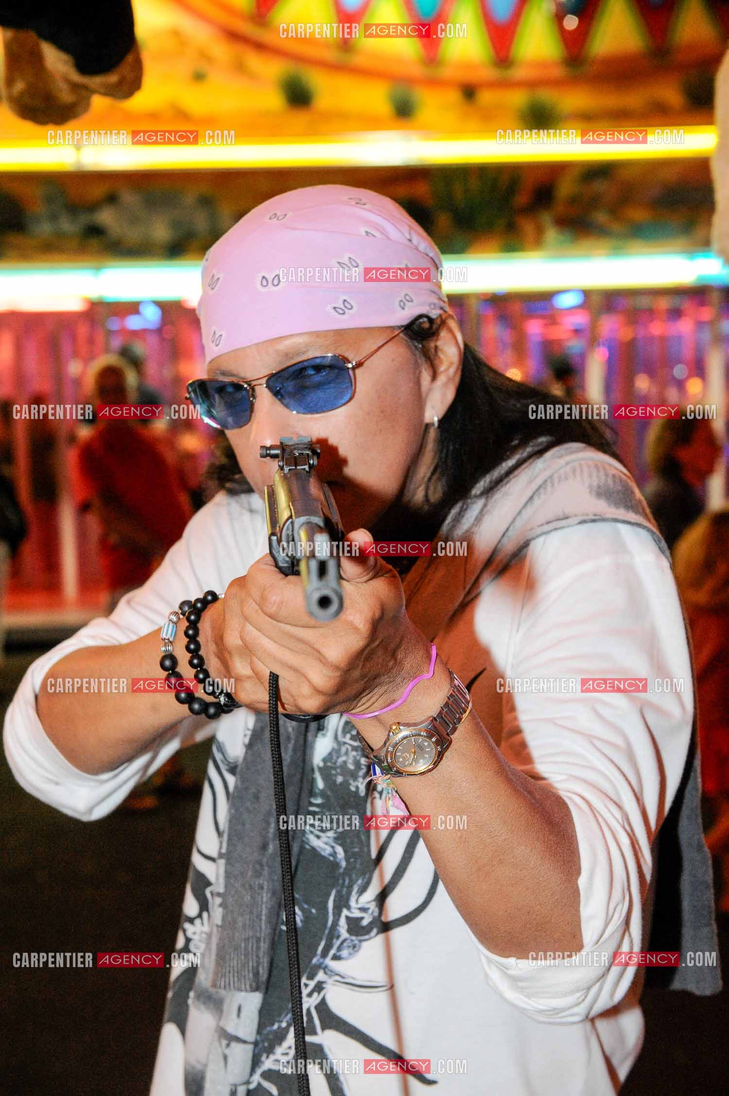 Le chanteur Shake et sa femme Milena chez leurs amis forains à Palavas.      ( Exclusif )