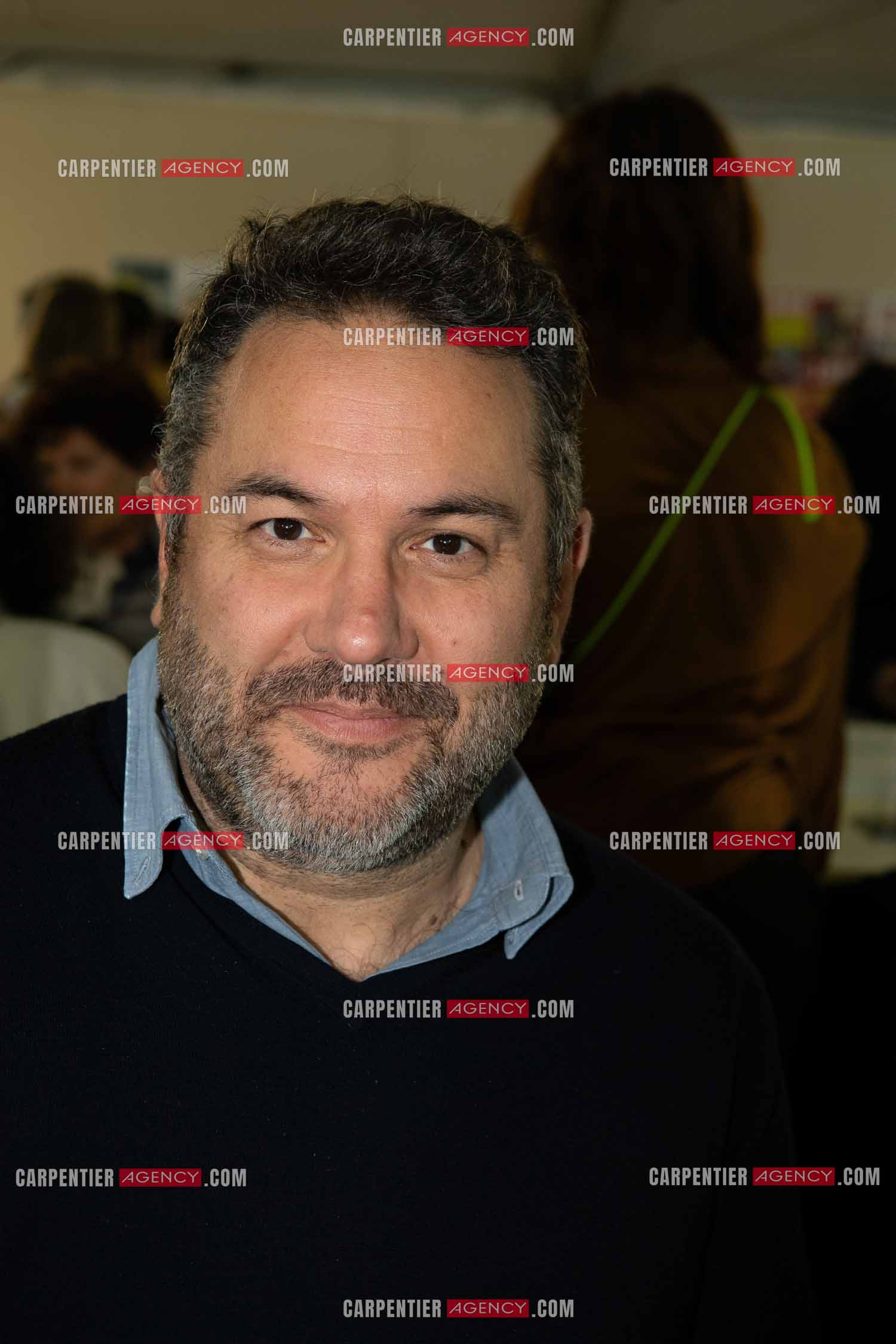 La fête du livre du Var les 17, 18 et 19 Novembre 2023 à Toulon. L'auteur Bruce Toussaint présente son livre “ HEUREUSEMENT, ELLE N'A PAS SOUFFERT “ aux éditions Stock.          ( Exclusif )