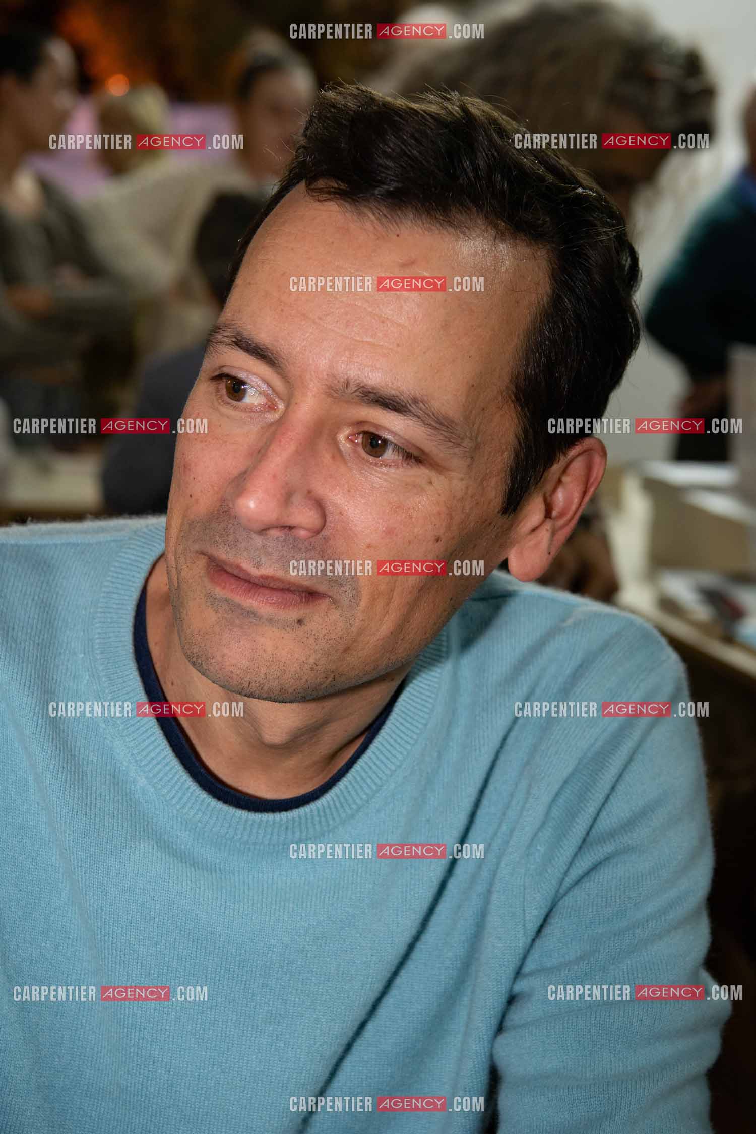 La fête du livre du Var les 17, 18 et 19 Novembre 2023 à Toulon. L'auteur Jean-Baptiste Andréa Prix Goncourt 2023 et prix du roman Fnac 2023 présente son roman  “ VEILLER SUR ELLE “ aux éditions  Iconoclaste Eds De L'.          ( Exclusif )