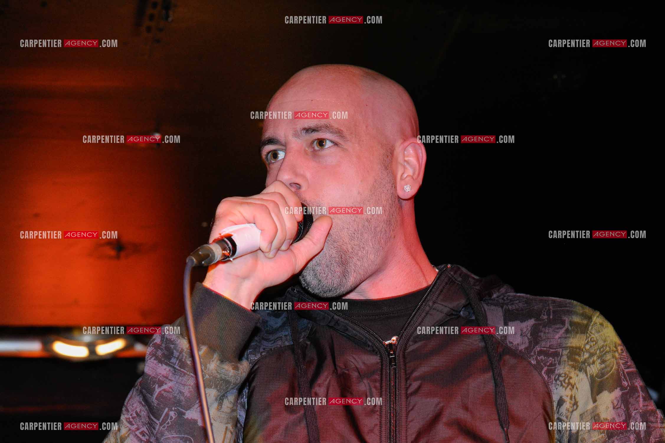 Le rappeur Sinik en concert au Gibus Club à Paris le 08 Déc 2008.                   ( Exclusif )