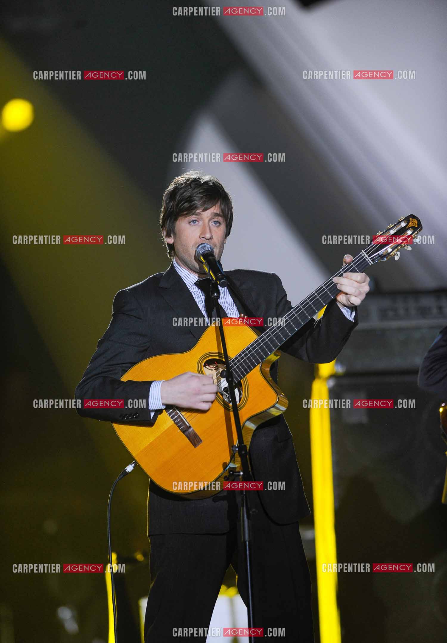 Le chanteur Thomas Dutronc en concert au Zénith de Paris pour le concert “SOL EN SI“ au profit du SIDA.