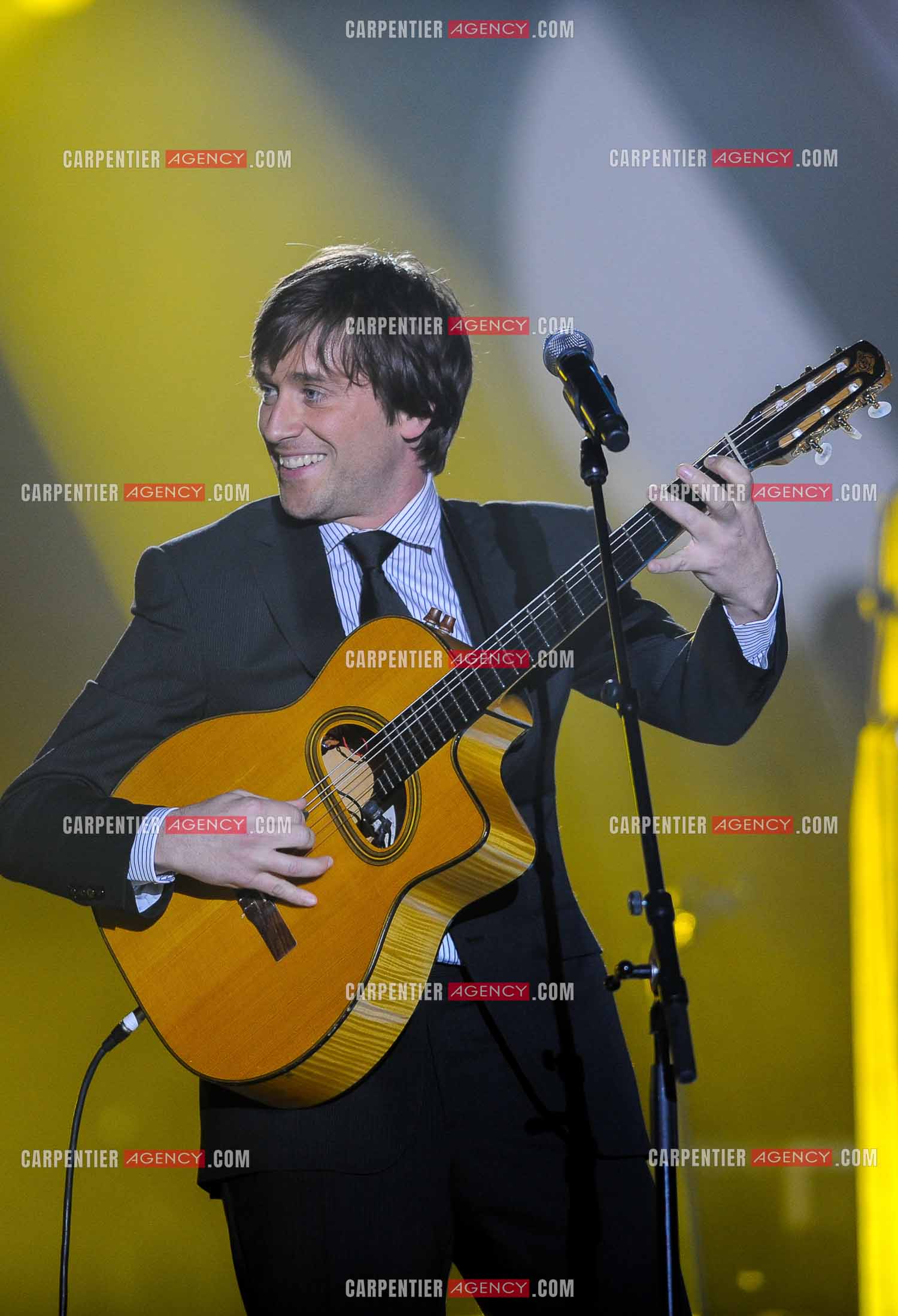 Le chanteur Thomas Dutronc en concert au Zénith de Paris pour le concert “SOL EN SI“ au profit du SIDA.