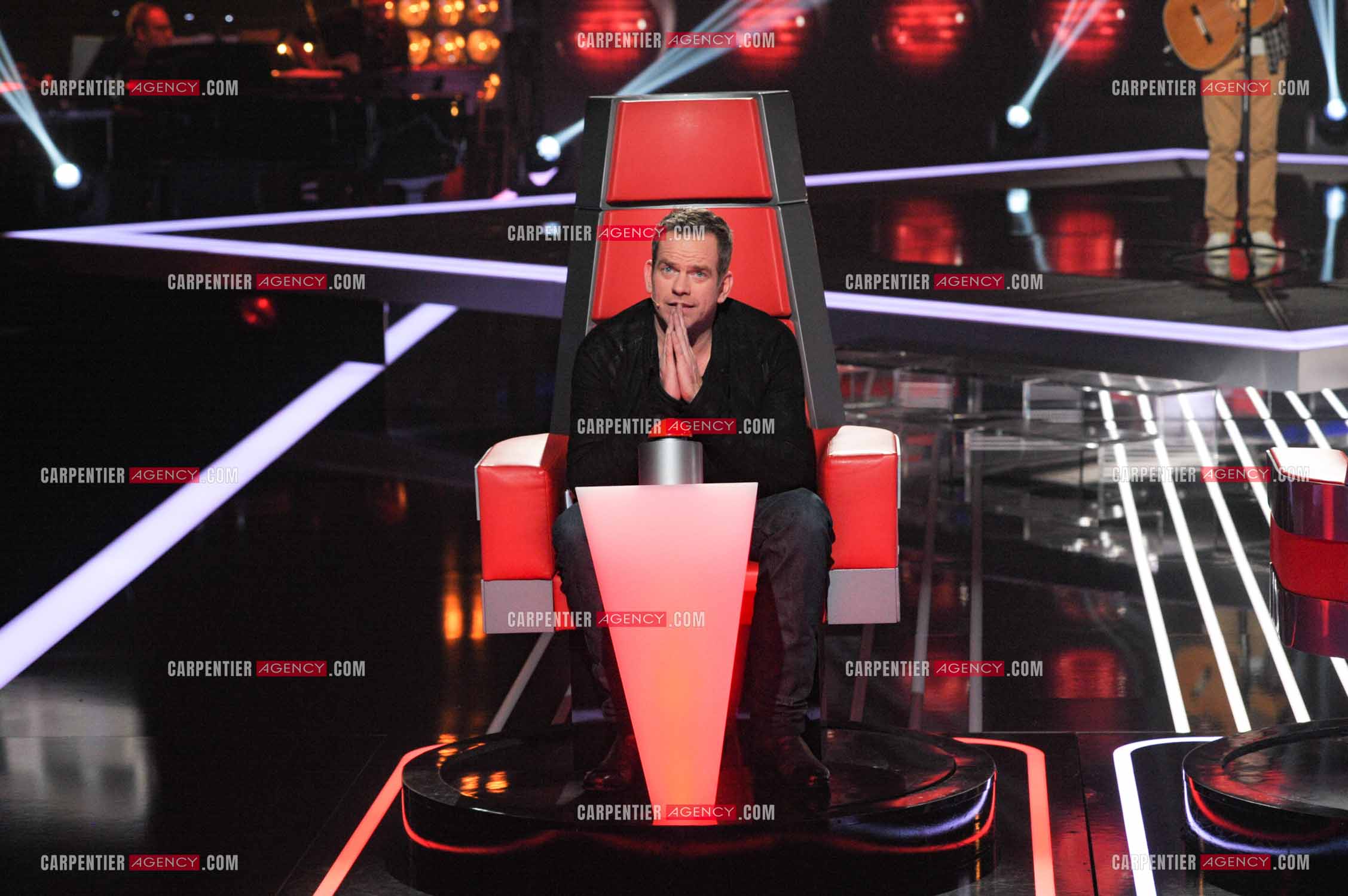 Le chanteur Garou coach dans l'émission The Voice saison 2.        ( Exclusif )