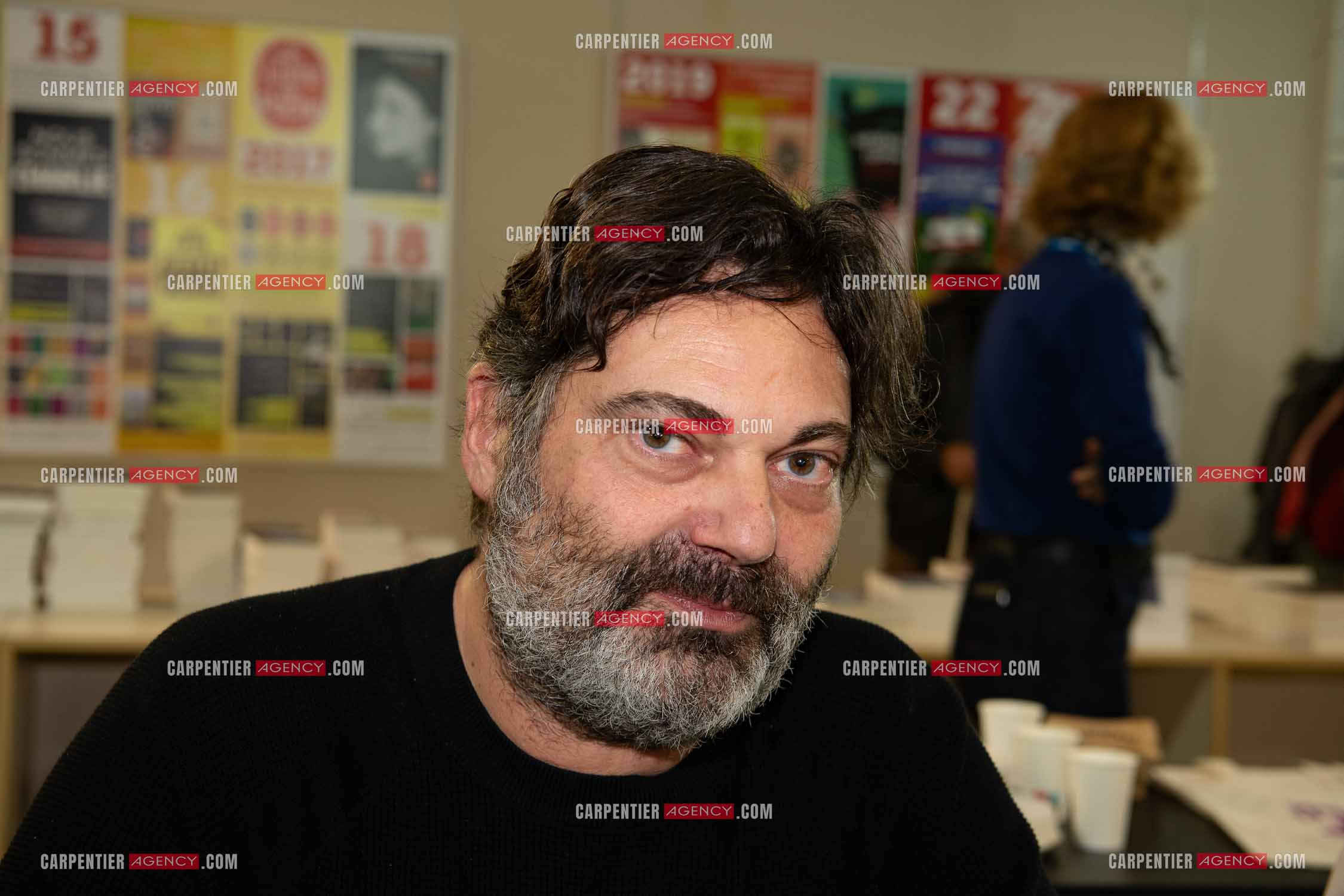 La fête du livre du Var les 17, 18 et 19 Novembre 2023 à Toulon.L'auteur Maître Randall Schwerdorffer présente son livre “ ITINÉRAIRE D'UN AVOCAT HORS NORME “ aux éditions Hugo Publishing.        ( Exclusif )