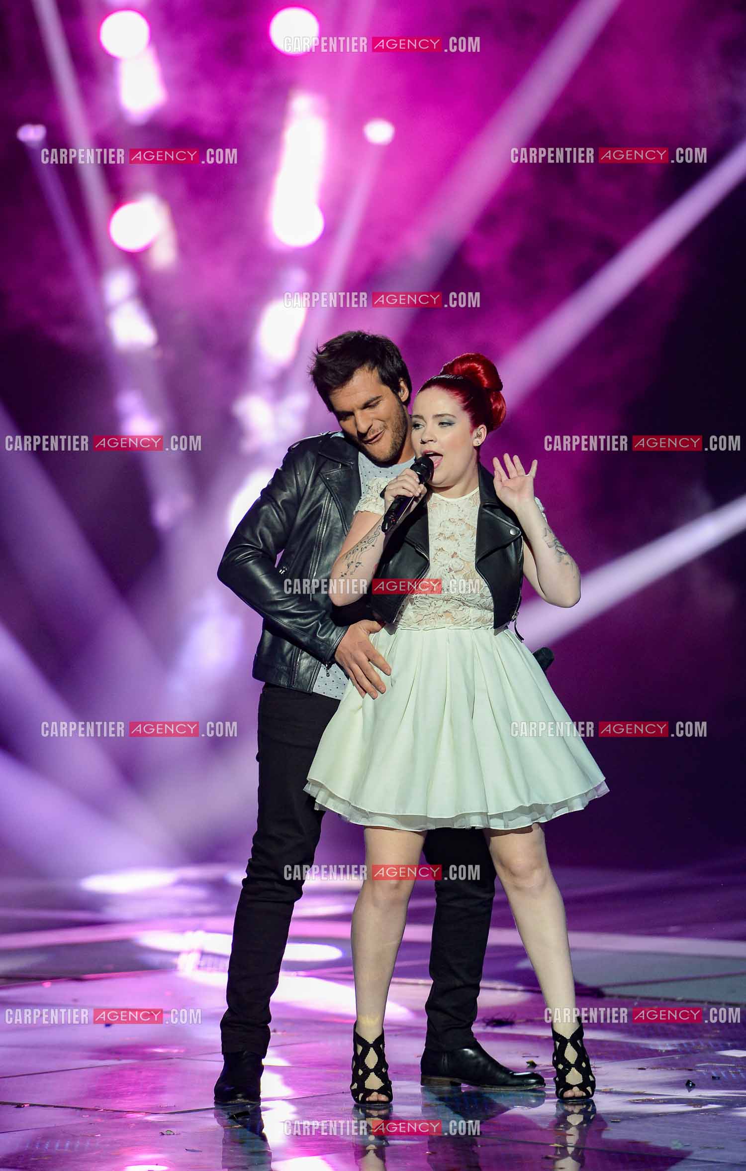 Saison 3 de l'émission The Voice. Duo entre les deux candidats Manon Trinquier et Amir Haddad.             ( Exclusif )