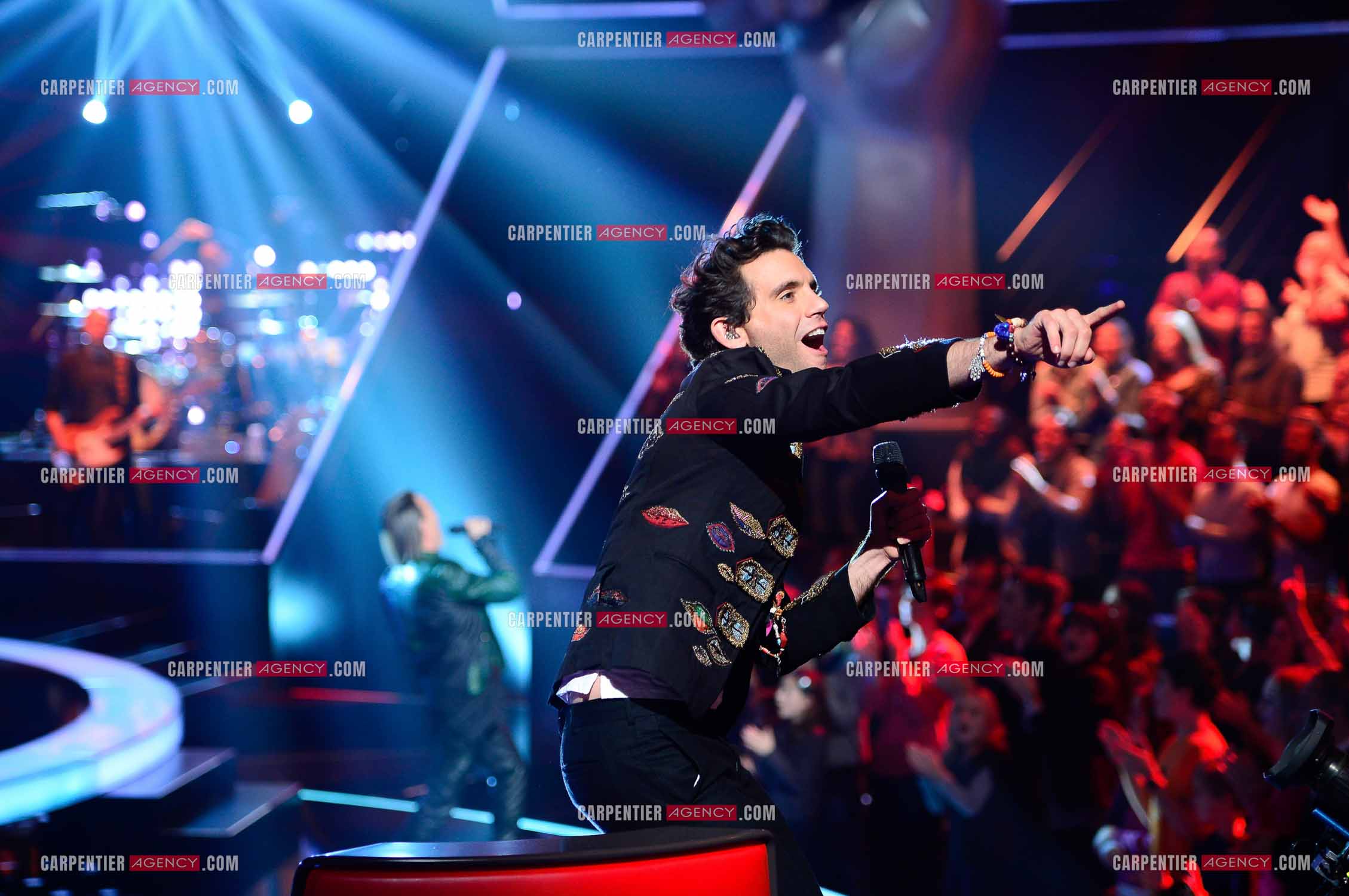 Saison 5 de l'émission The Voice en 2016.  Le coach Mika.          ( Exclusif )