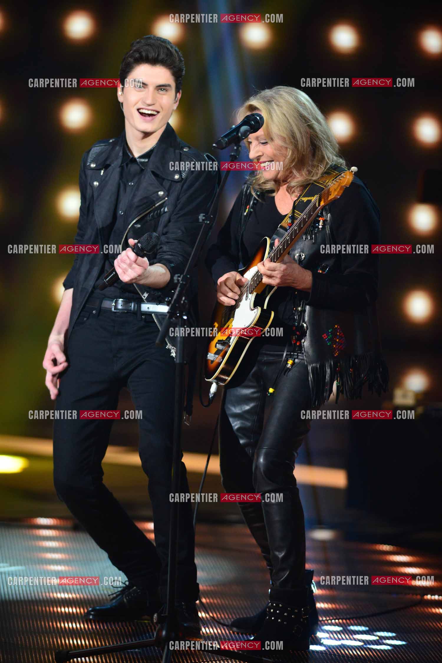 Saison 4 de l'émission The Voice en 2015. Duo entre le finaliste David Thibault et Véronique Sanson.         ( Exclusif )