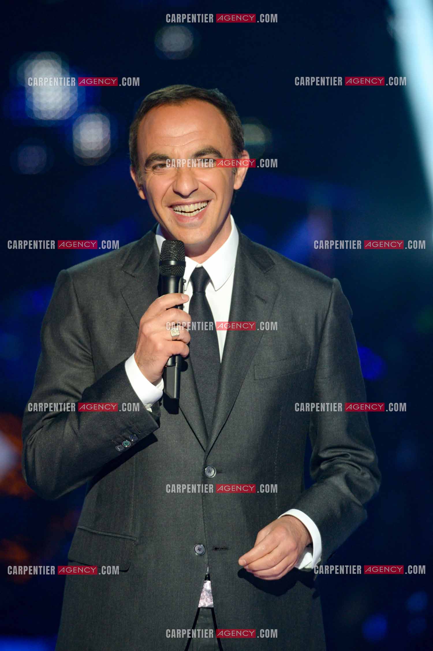 L'animateur Nikos Aliagas lors de l'émission The Voice.     ( Exclusif )