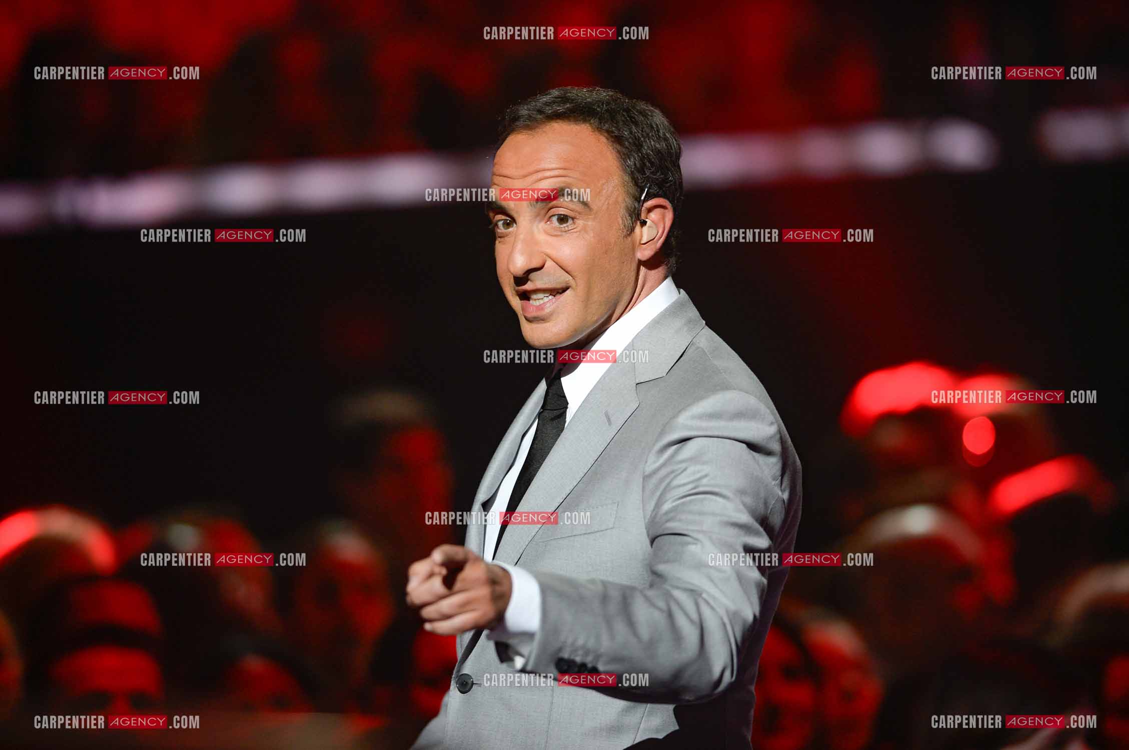 L'animateur Nikos Aliagas lors de l'émission The Voice.     ( Exclusif )