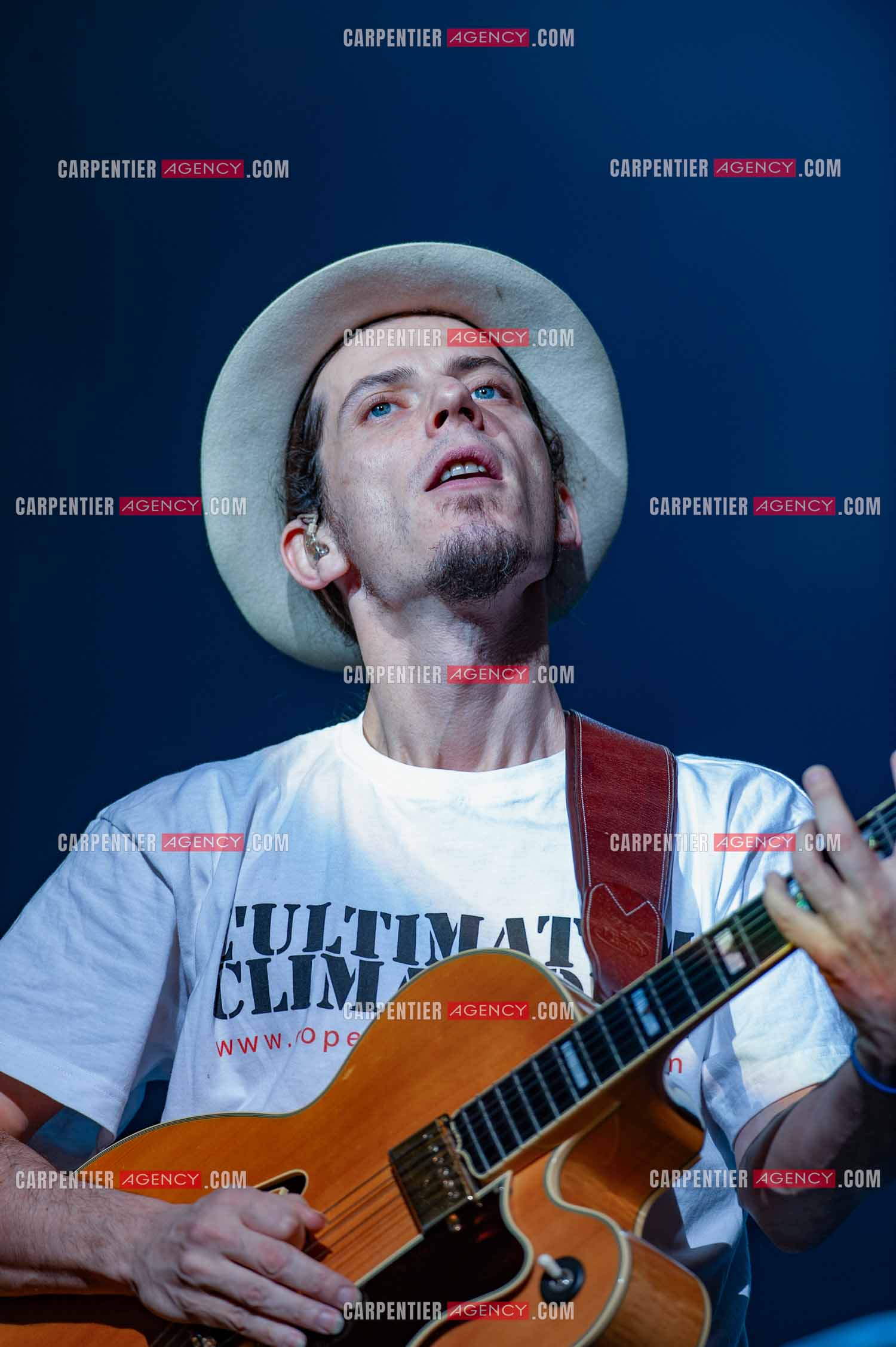 Grand concert au Zénith de Paris “ ULTIMATUM PLANETE ZÉNITH “ le 22 Nov 2009. Le groupe Tryo composé de:                                Cyril Célestin dit Guizmo,Christophe Mali, Daniel Bravo dit Danielito, Emmanuel Eveno dit Manu                        ( Exclusif )