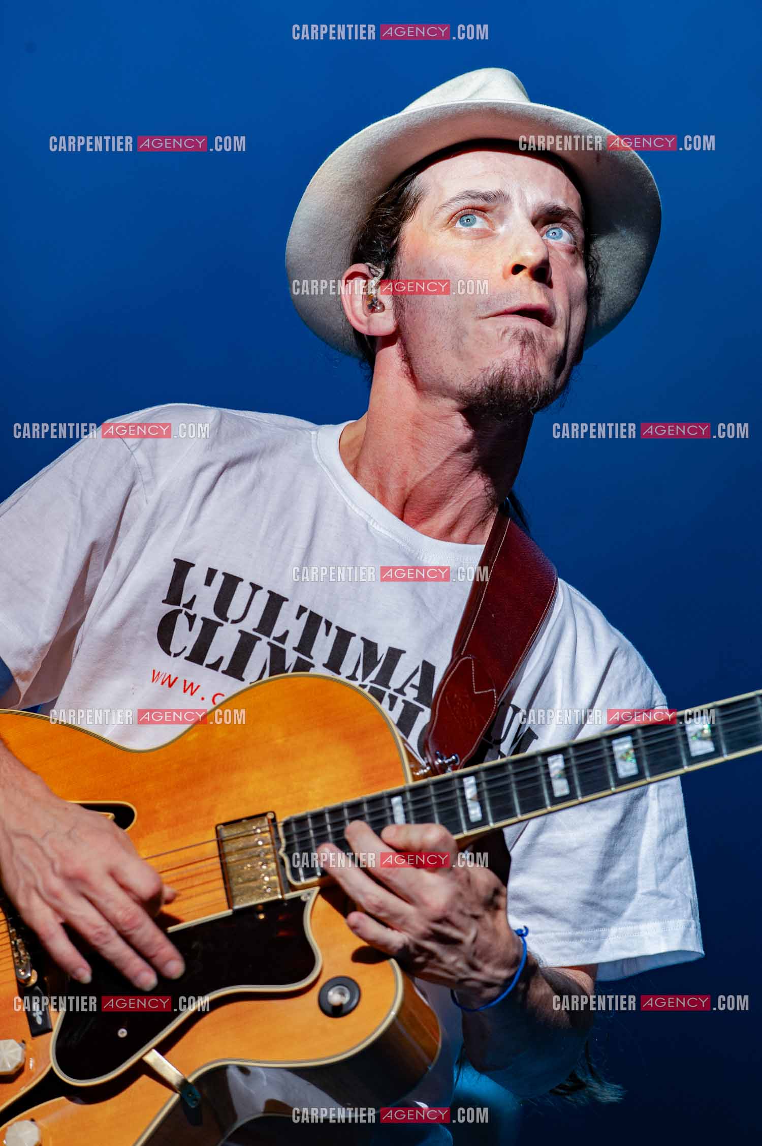 Grand concert au Zénith de Paris “ ULTIMATUM PLANETE ZÉNITH “ le 22 Nov 2009. Le groupe Tryo composé de:                                Cyril Célestin dit Guizmo,Christophe Mali, Daniel Bravo dit Danielito, Emmanuel Eveno dit Manu                        ( Exclusif )