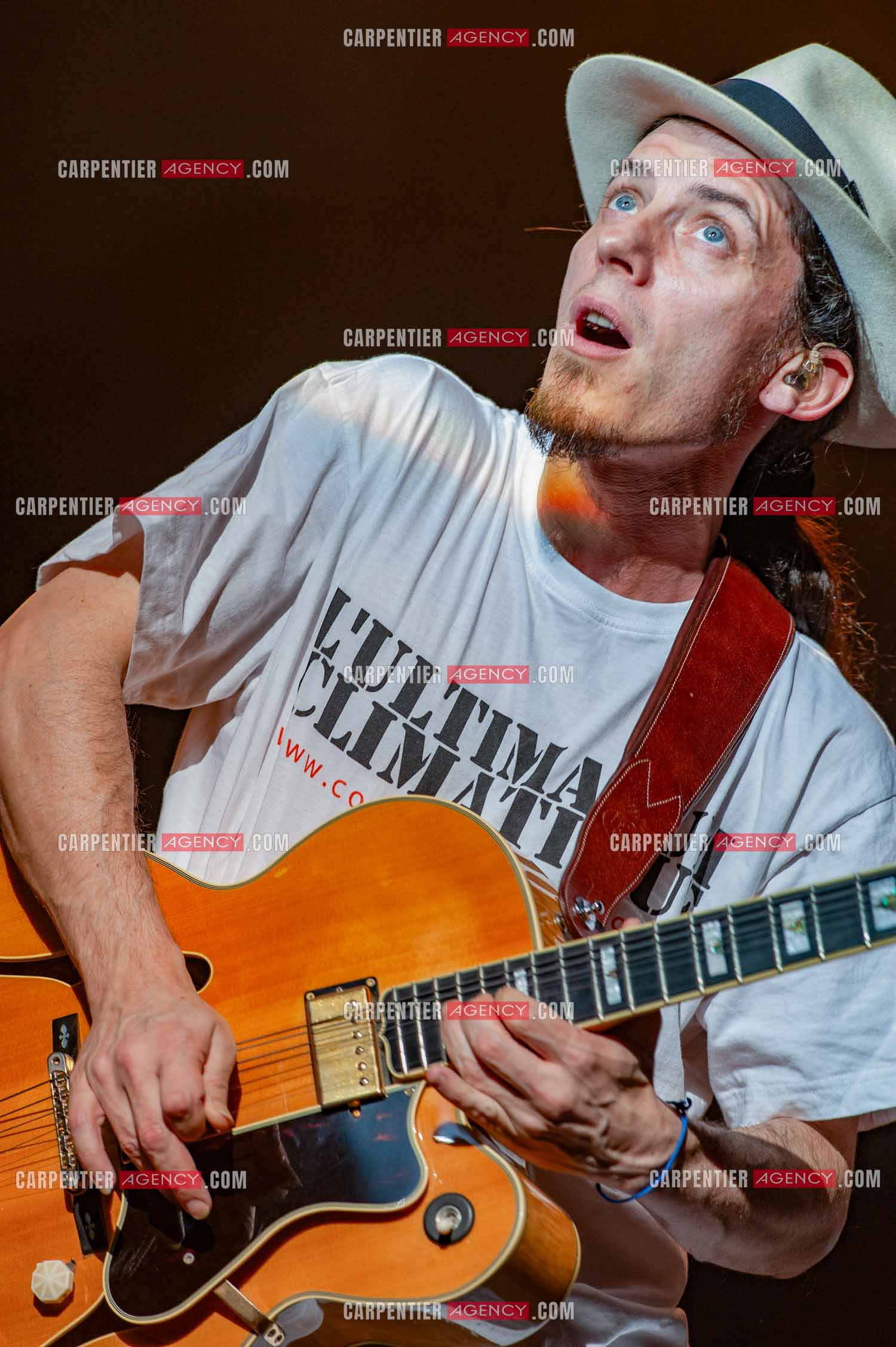 Grand concert au Zénith de Paris “ ULTIMATUM PLANETE ZÉNITH “ le 22 Nov 2009. Le groupe Tryo composé de:                                Cyril Célestin dit Guizmo,Christophe Mali, Daniel Bravo dit Danielito, Emmanuel Eveno dit Manu                        ( Exclusif )