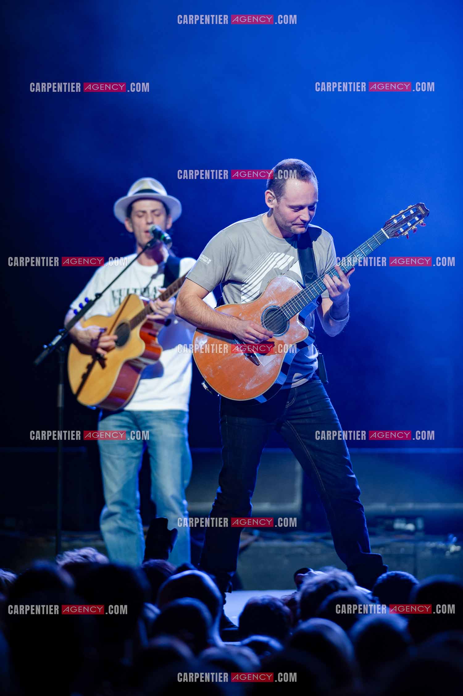 Grand concert au Zénith de Paris “ ULTIMATUM PLANETE ZÉNITH “ le 22 Nov 2009. Le groupe Tryo composé de:                                Cyril Célestin dit Guizmo,Christophe Mali, Daniel Bravo dit Danielito, Emmanuel Eveno dit Manu                        ( Exclusif )