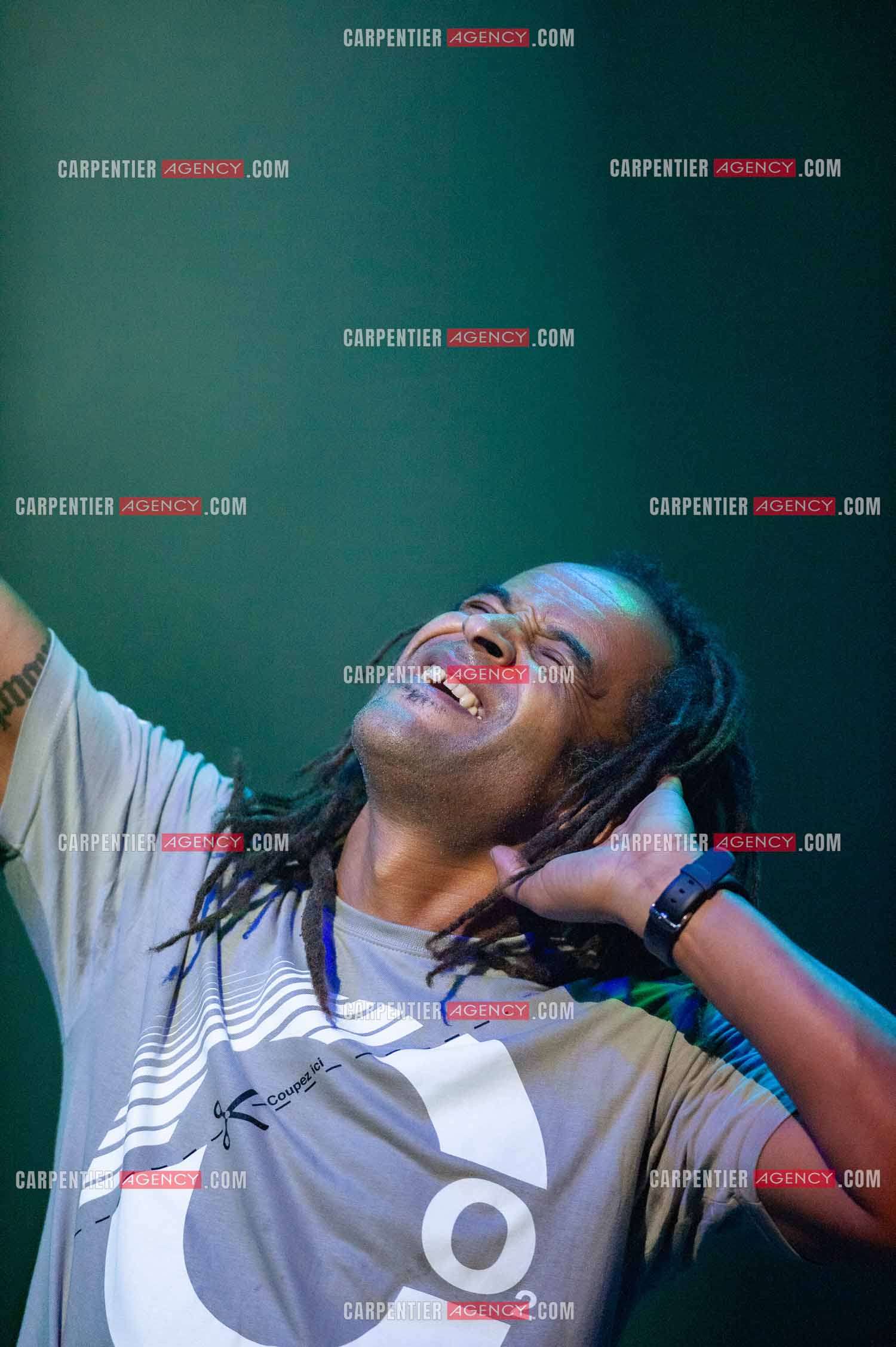 Grand concert au Zénith de Paris “ ULTIMATUM PLANETE ZÉNITH “ le 22 Nov 2009. Le chanteur Yannick Noah.                                    ( Exclusif )