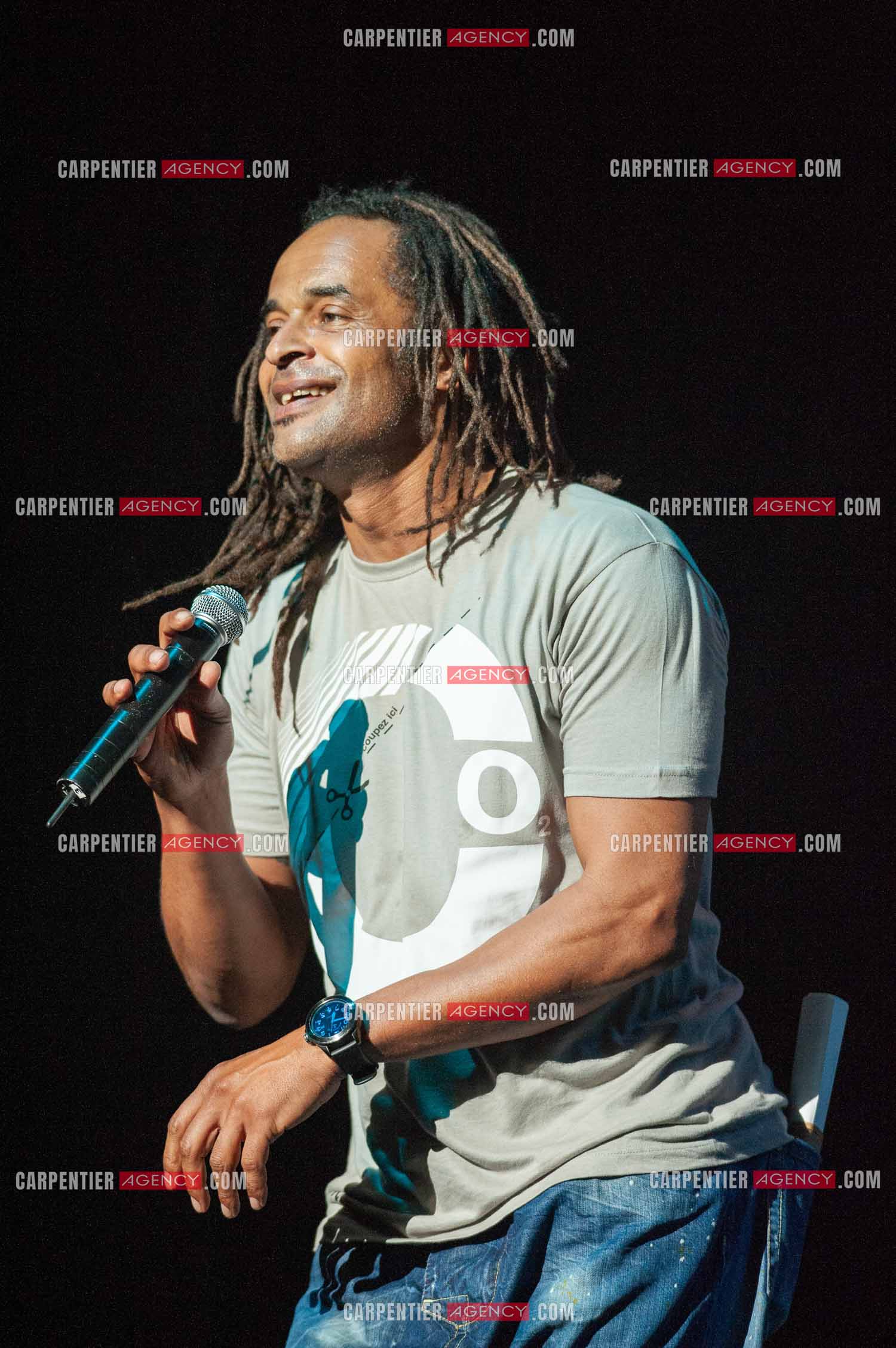 Grand concert au Zénith de Paris “ ULTIMATUM PLANETE ZÉNITH “ le 22 Nov 2009. Le chanteur Yannick Noah.                                    ( Exclusif )