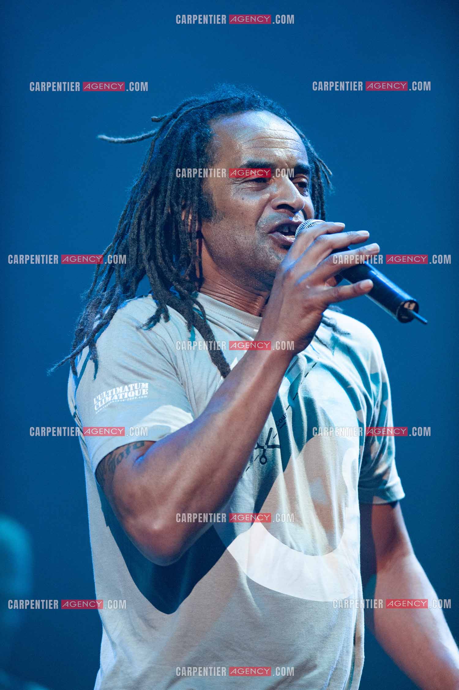 Grand concert au Zénith de Paris “ ULTIMATUM PLANETE ZÉNITH “ le 22 Nov 2009. Le chanteur Yannick Noah.                                    ( Exclusif )