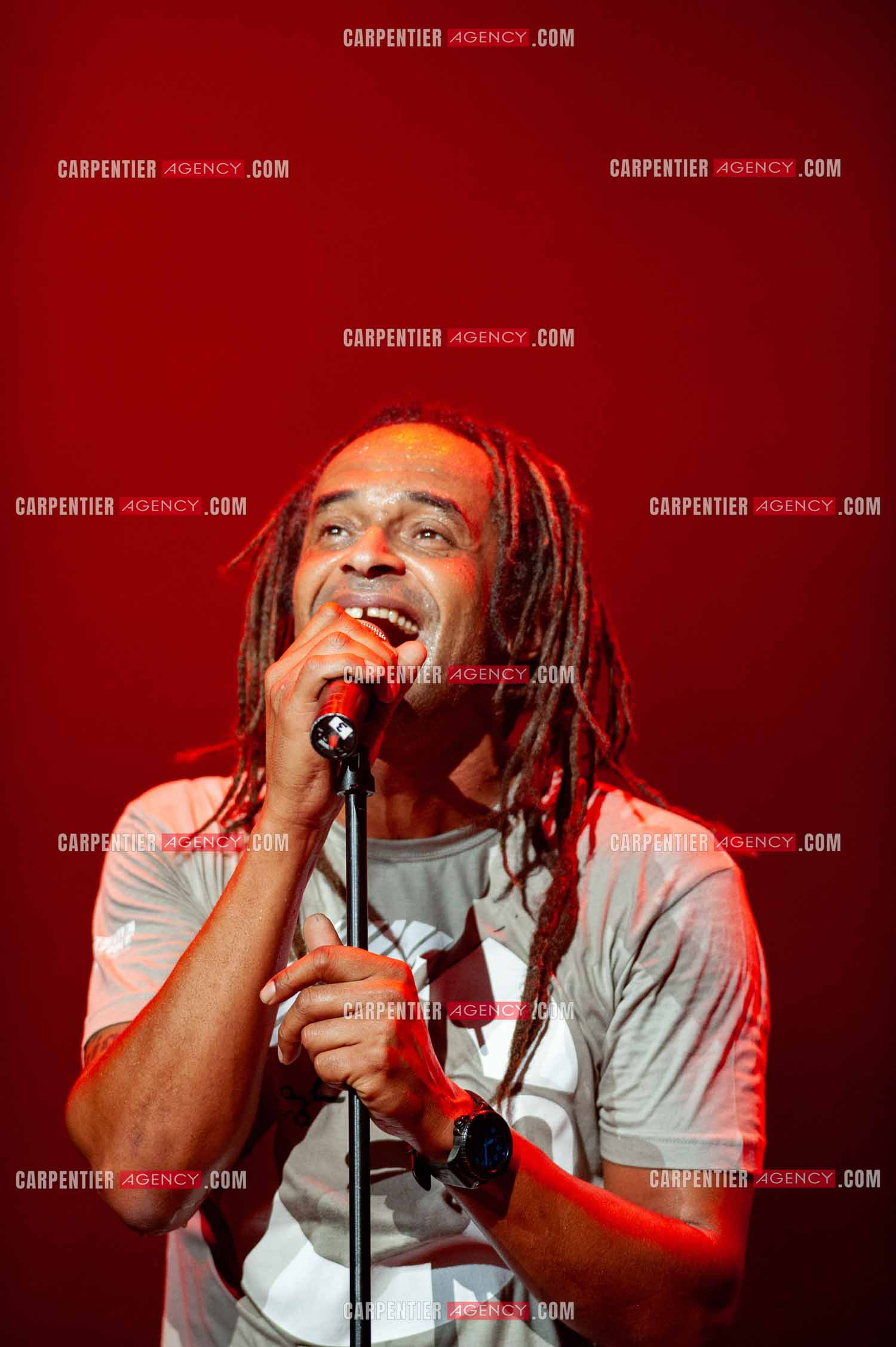 Grand concert au Zénith de Paris “ ULTIMATUM PLANETE ZÉNITH “ le 22 Nov 2009. Le chanteur Yannick Noah.                                    ( Exclusif )