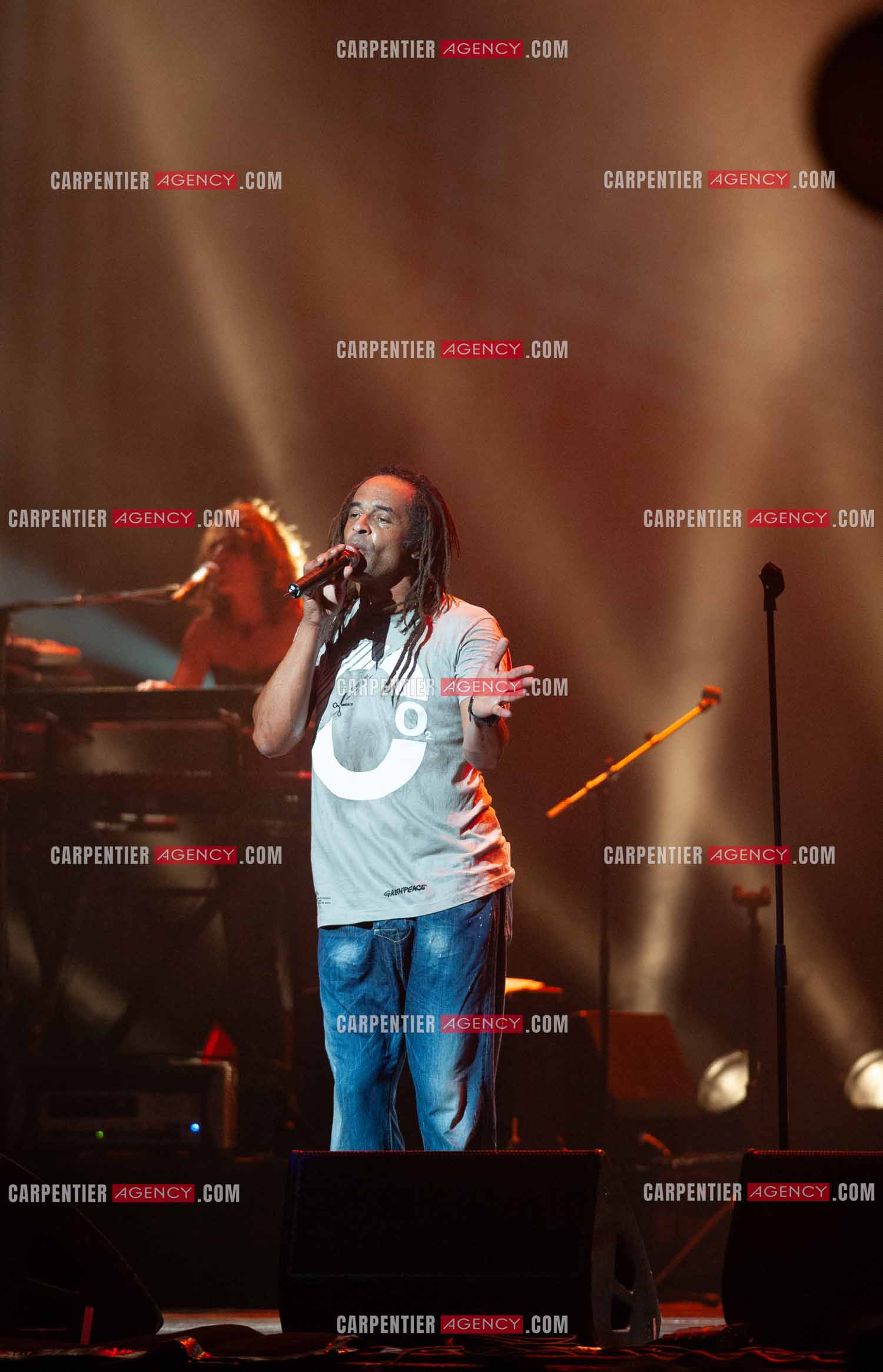 Grand concert au Zénith de Paris “ ULTIMATUM PLANETE ZÉNITH “ le 22 Nov 2009. Le chanteur Yannick Noah.                                    ( Exclusif )