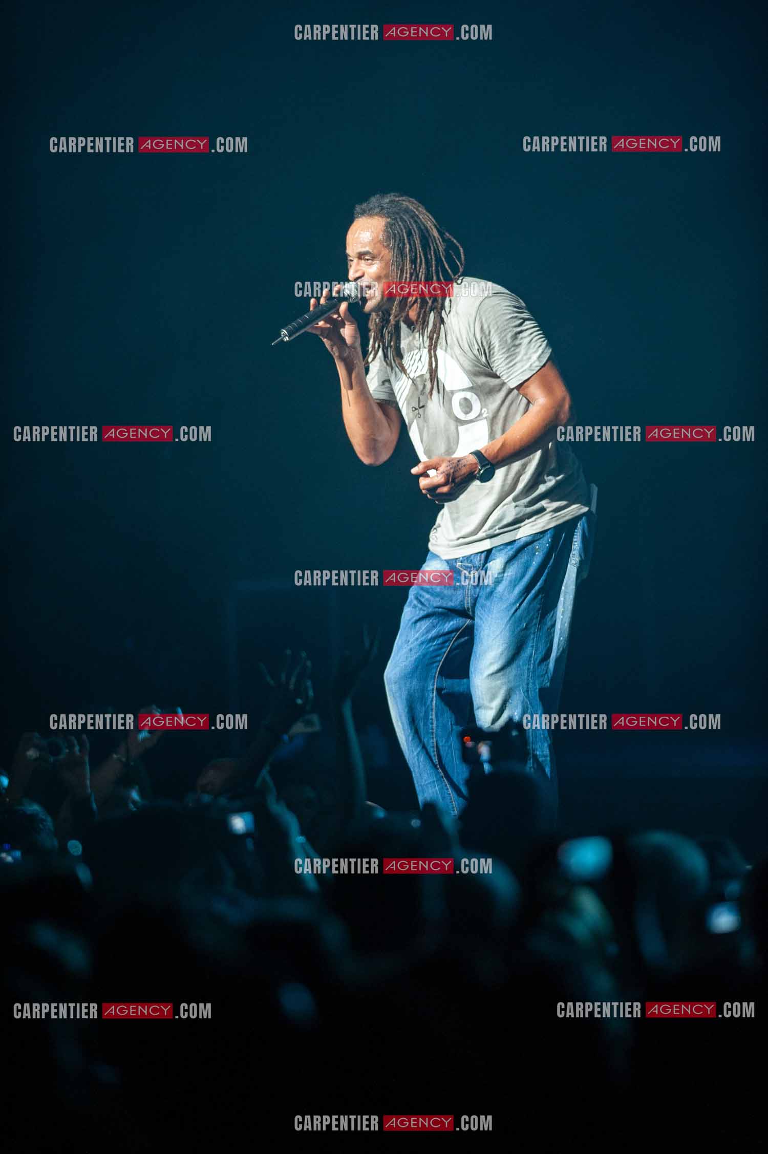 Grand concert au Zénith de Paris “ ULTIMATUM PLANETE ZÉNITH “ le 22 Nov 2009. Le chanteur Yannick Noah.                                    ( Exclusif )