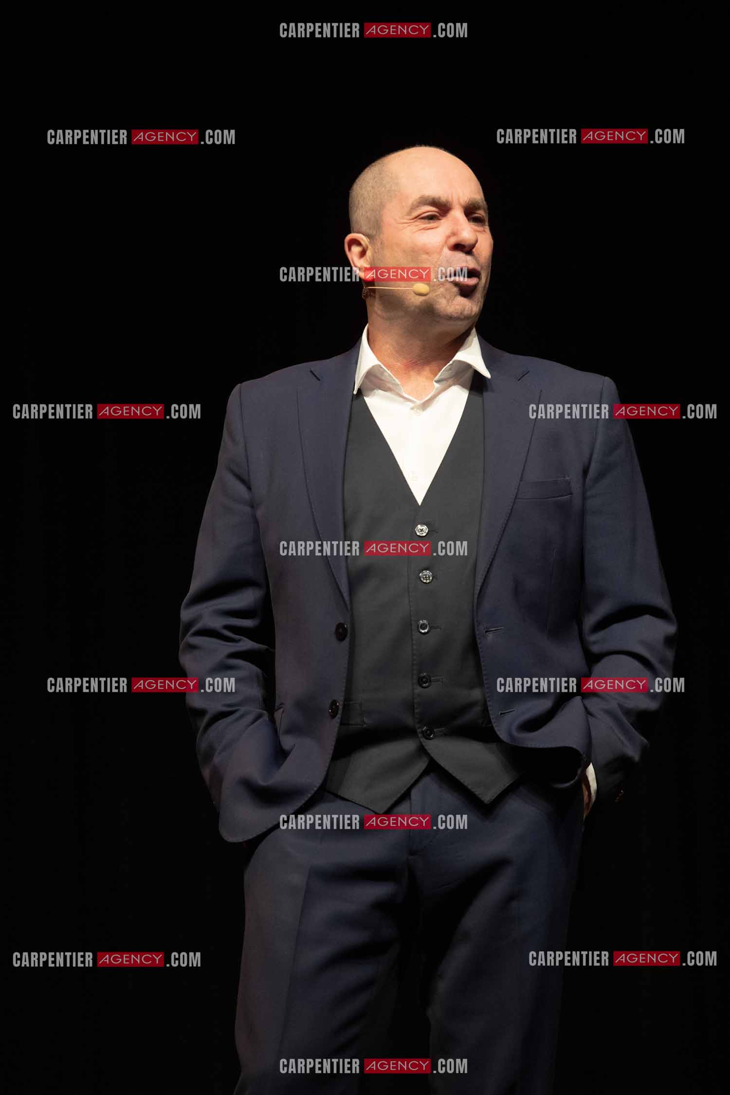 L'humoriste Yves Pujol en spectacle.         ( Exclusif )