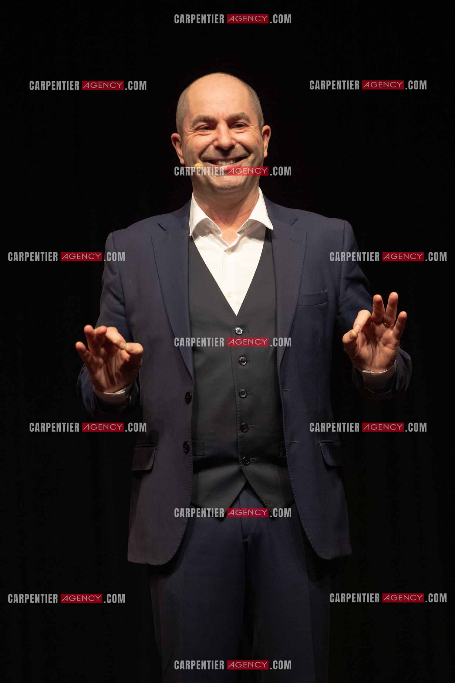 L'humoriste Yves Pujol en spectacle.         ( Exclusif )