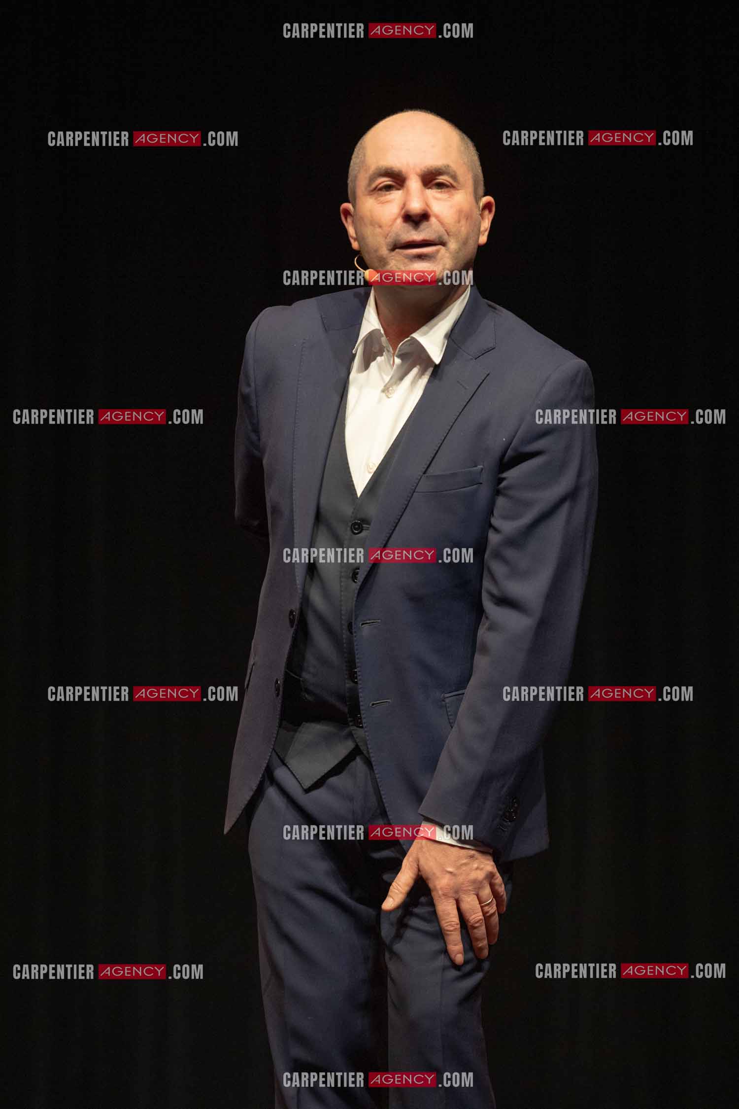 L'humoriste Yves Pujol en spectacle.         ( Exclusif )