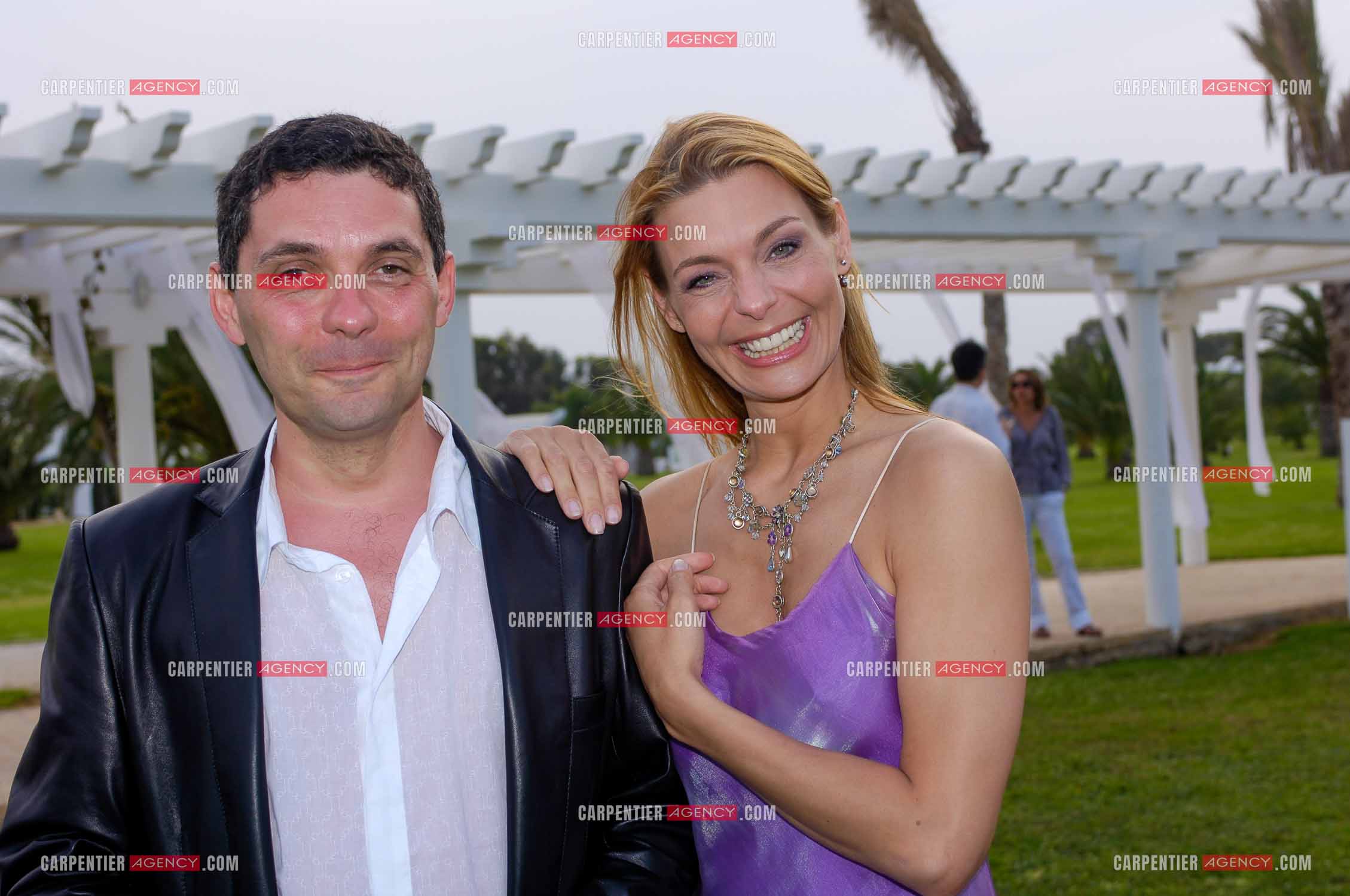 La star pornographique Zara Whites et le journaliste Thierry Moreau lors du Trophémina de Djerba. ( Exclusif )