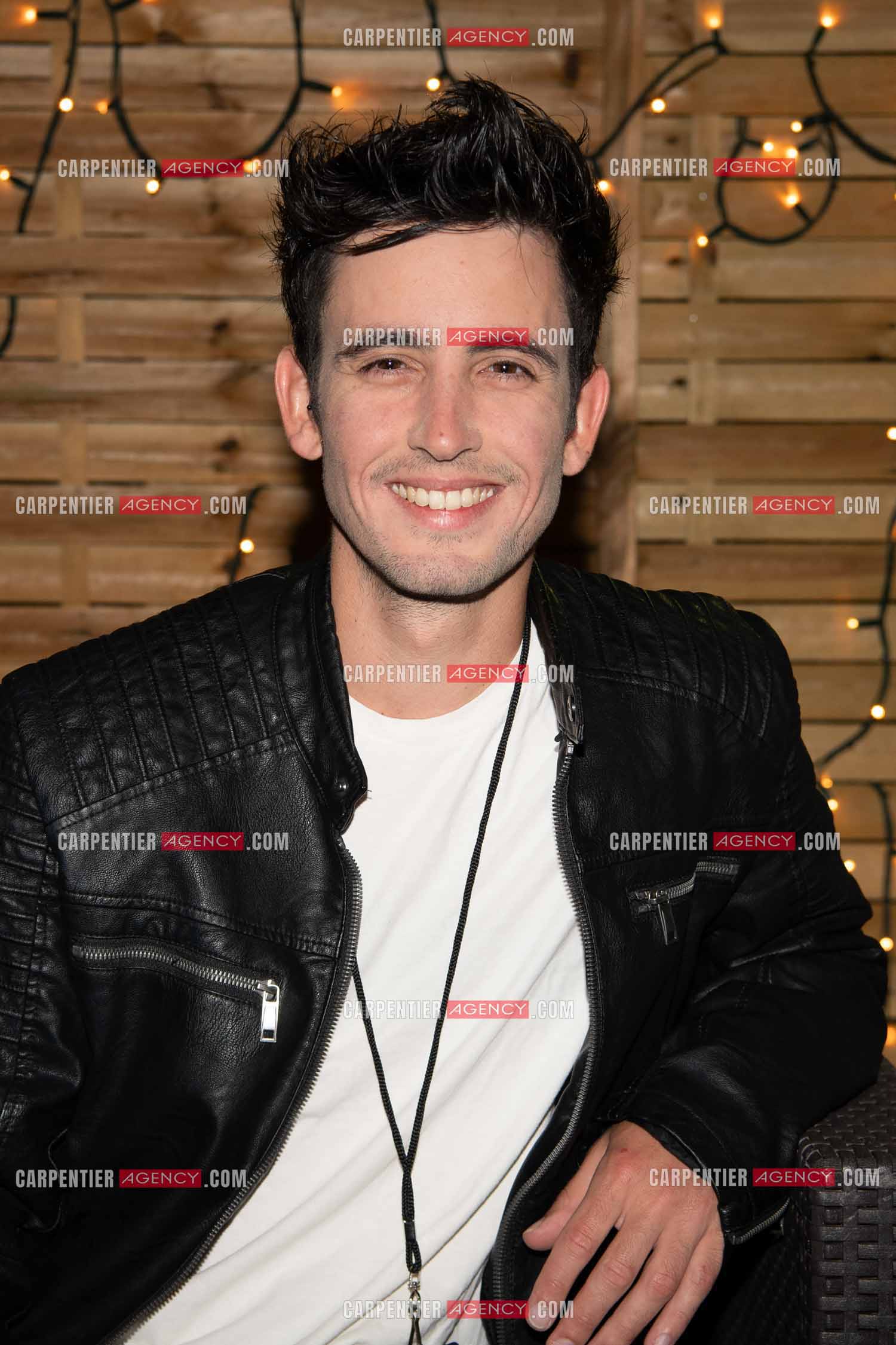 Les gagnants de la saison 2021 de The voice en tournée d'été. Le chanteur Arthur Chaminade.    ( Exclusif )