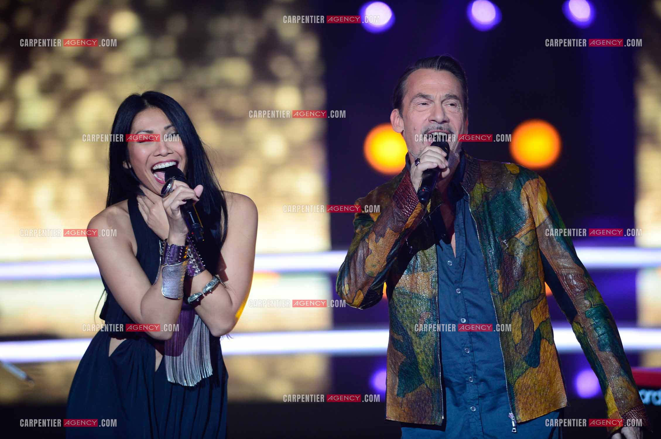 Saison 5 de l'émission The Voice en 2016. La chanteuse Anggun invitée de l'émission pour un duo avec le coach Florent Pagny.     ( Exclusif )