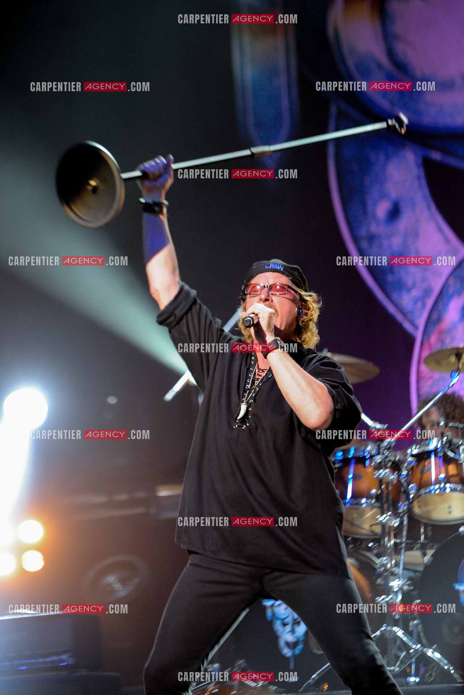 Le groupe Toto en concert au Zénith de Paris. Le chanteur du groupe, Joe Williams. ( Exclusif )