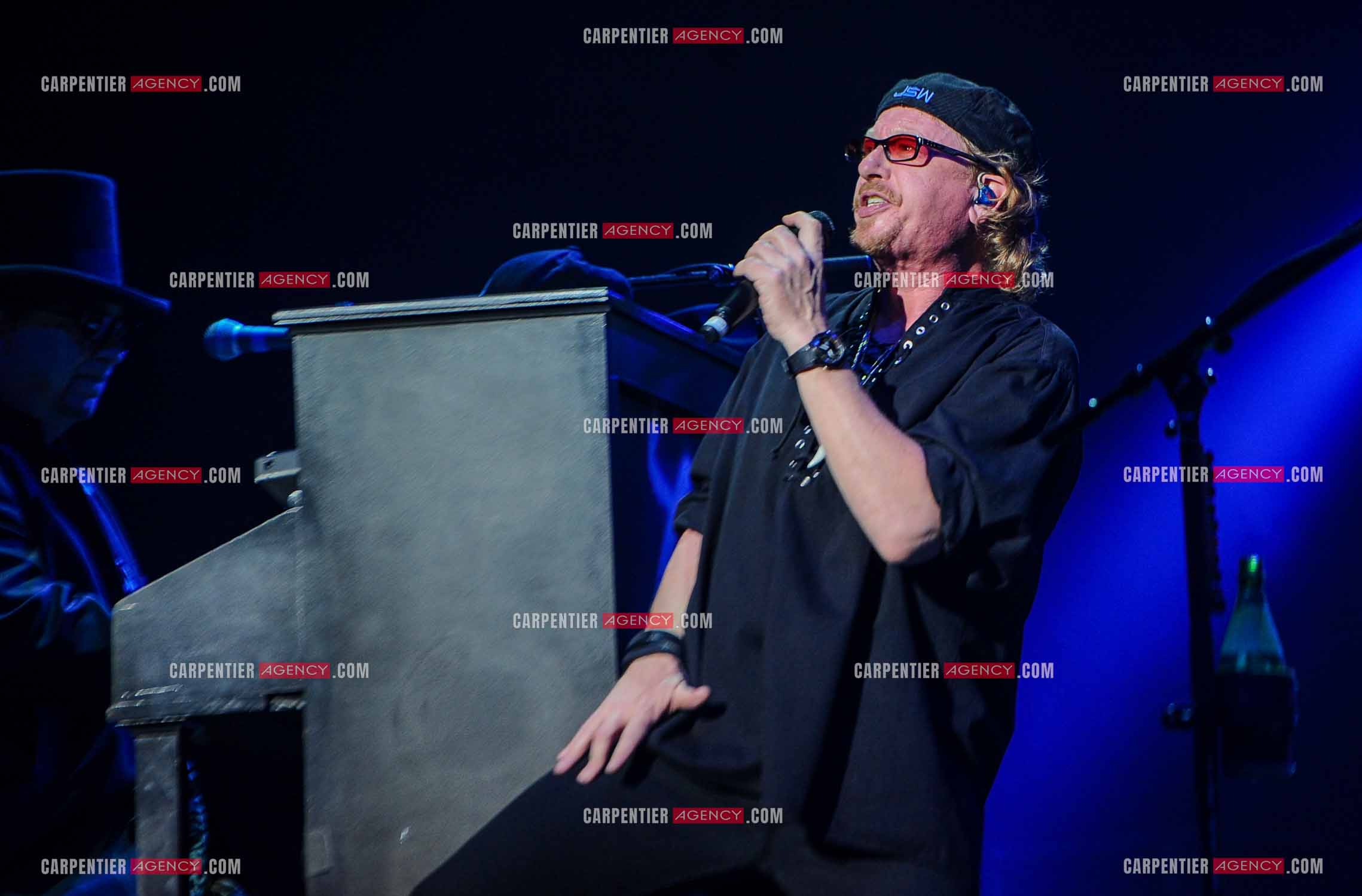 Le groupe Toto en concert au Zénith de Paris. Le chanteur du groupe, Joe Williams. ( Exclusif )