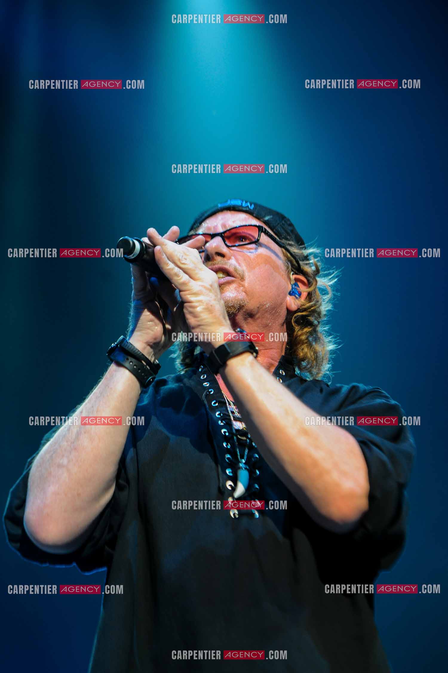 Le groupe Toto en concert au Zénith de Paris. Le chanteur du groupe, Joe Williams. ( Exclusif )