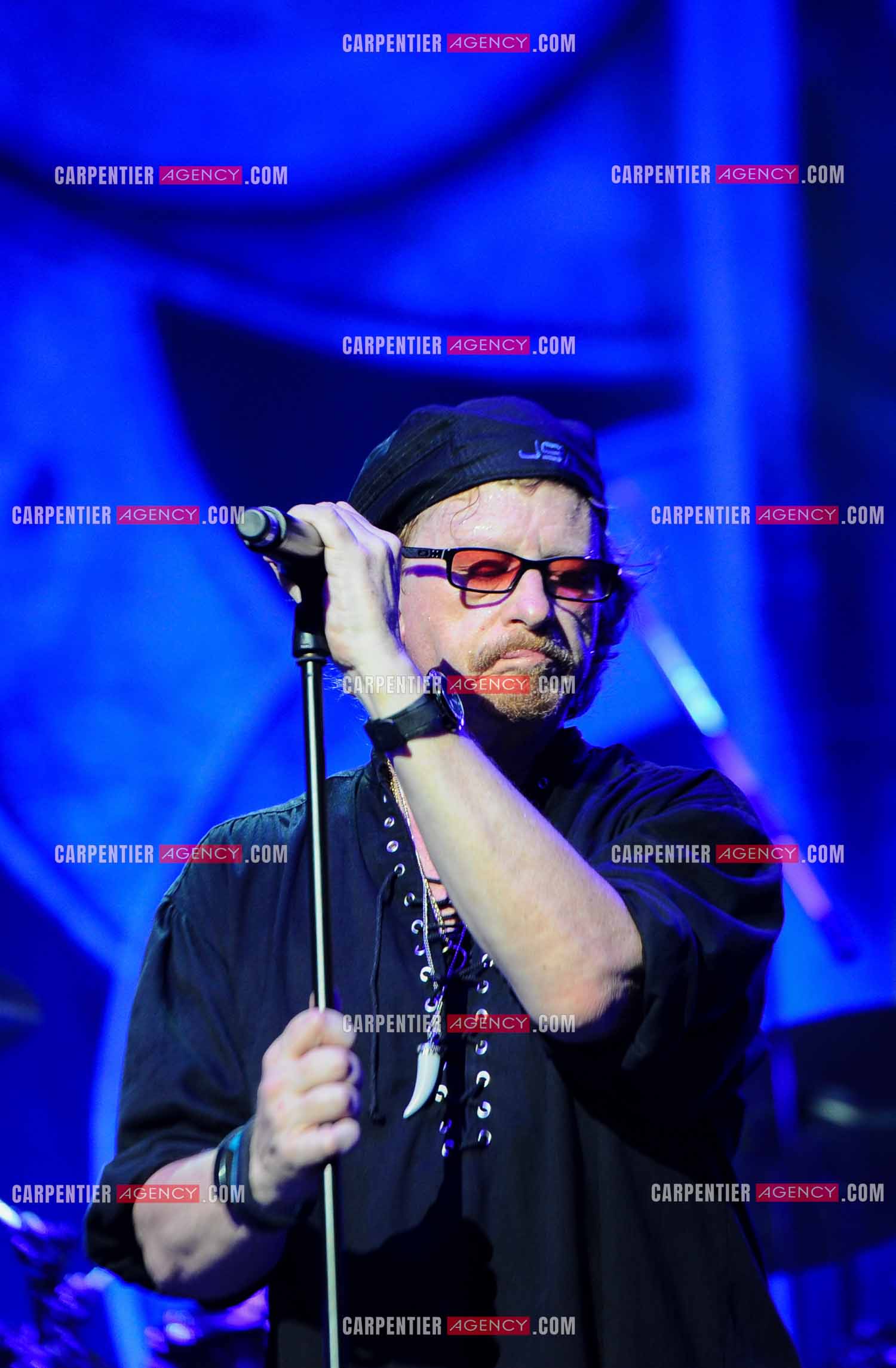 Le groupe Toto en concert au Zénith de Paris. Le chanteur du groupe, Joe Williams. ( Exclusif )