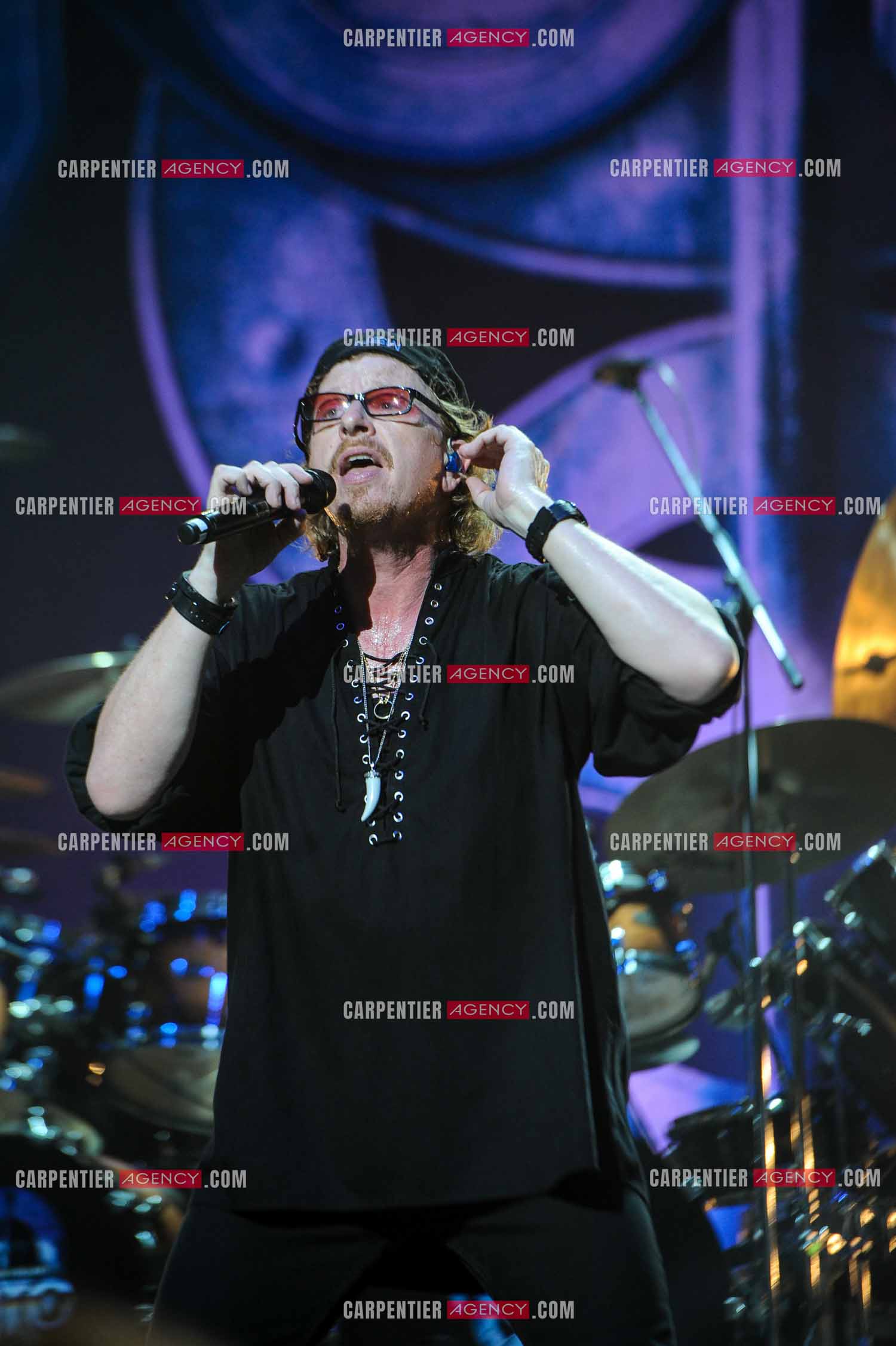 Le groupe Toto en concert au Zénith de Paris. Le chanteur du groupe, Joe Williams. ( Exclusif )