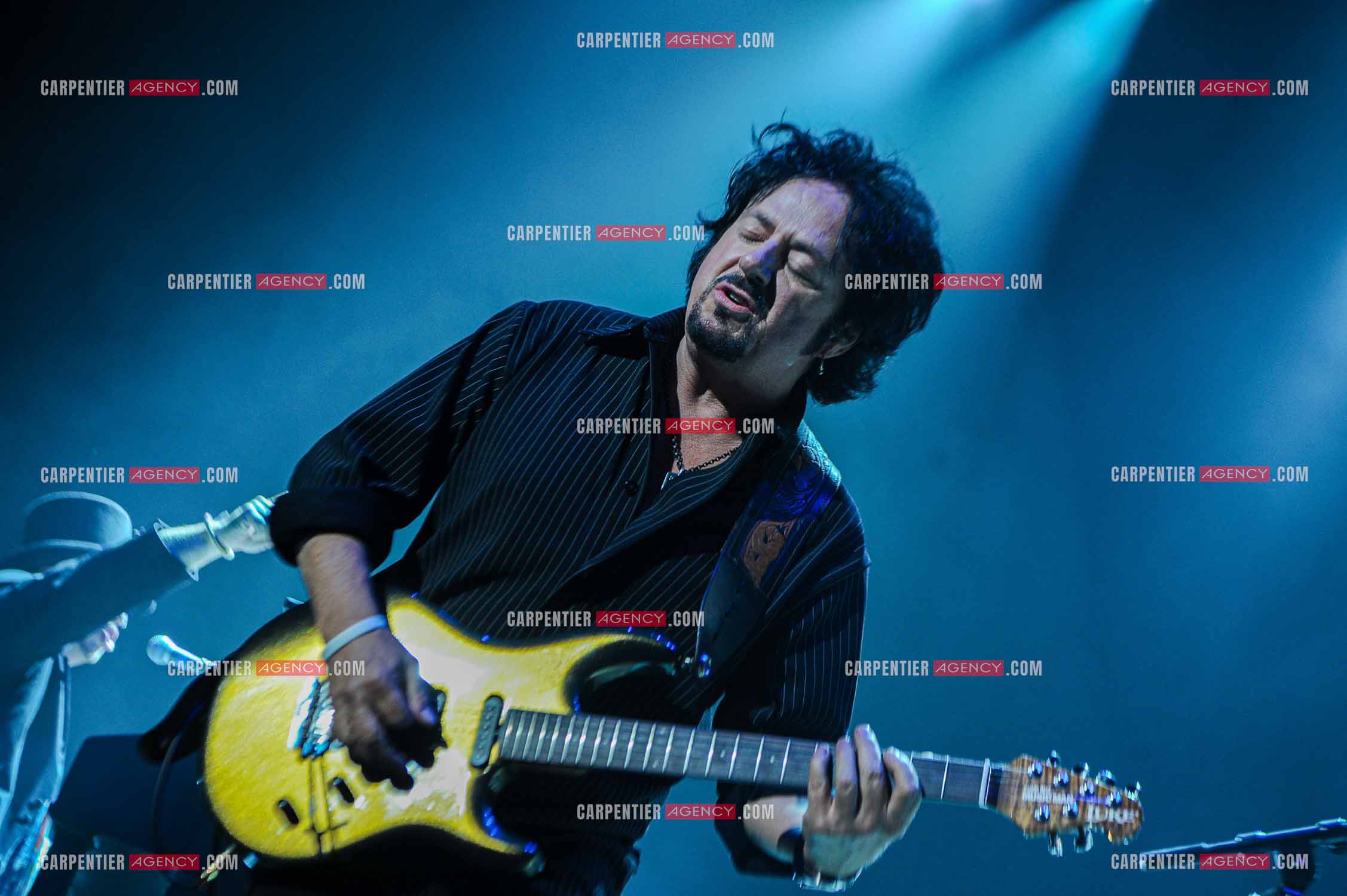 Le groupe Toto en concert au Zénith de Paris. Le guitariste du groupe, Steve Lukather.  ( Exclusif )