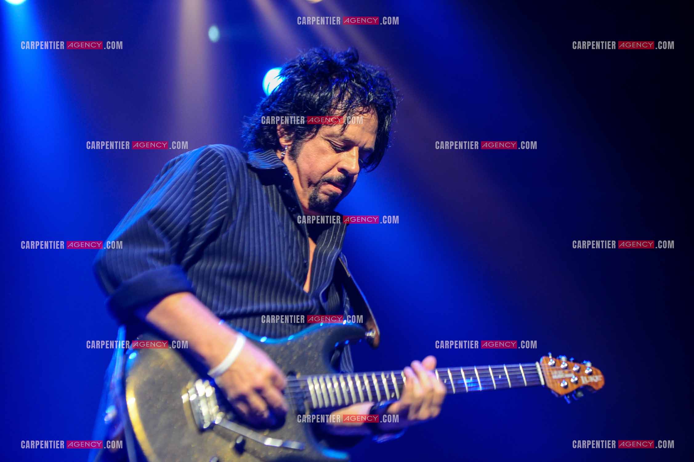 Le groupe Toto en concert au Zénith de Paris. Le guitariste du groupe, Steve Lukather.  ( Exclusif )