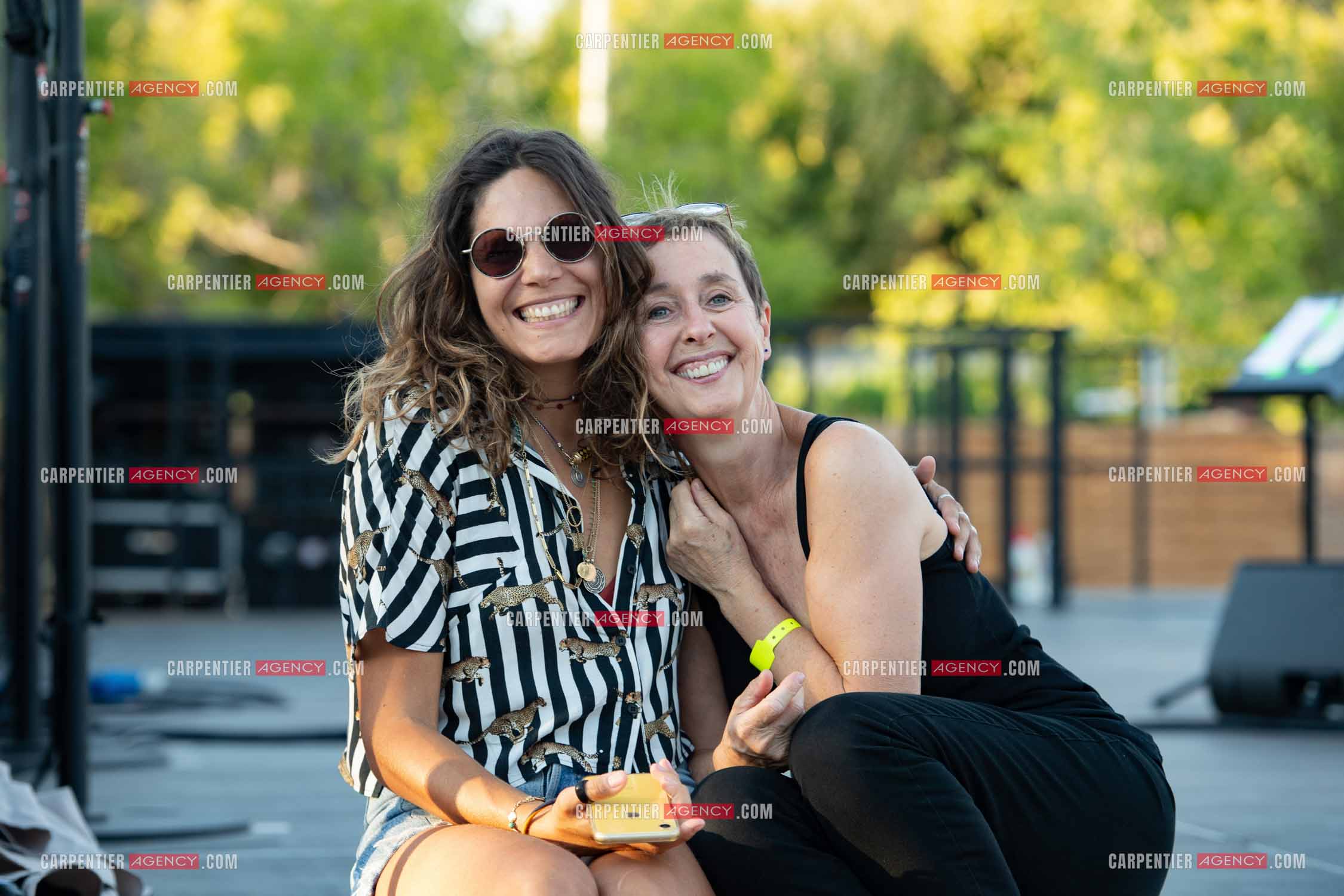La chanteuse Vanille Clerc lors de sa tournée d'été en première partie de Enzo Enzo à Sanary sur Mer. Vanille Clerc et Enzo Enzo.  ( Exclusif )