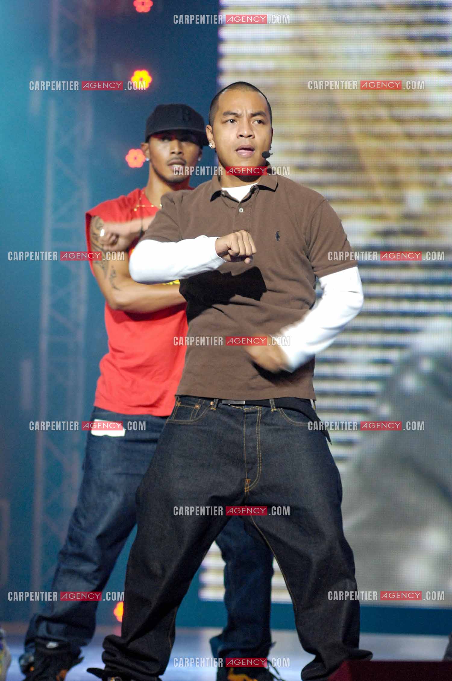 Le chanteur Willy Denzey invité de l'émission Hit Machine.    ( Exclusif )